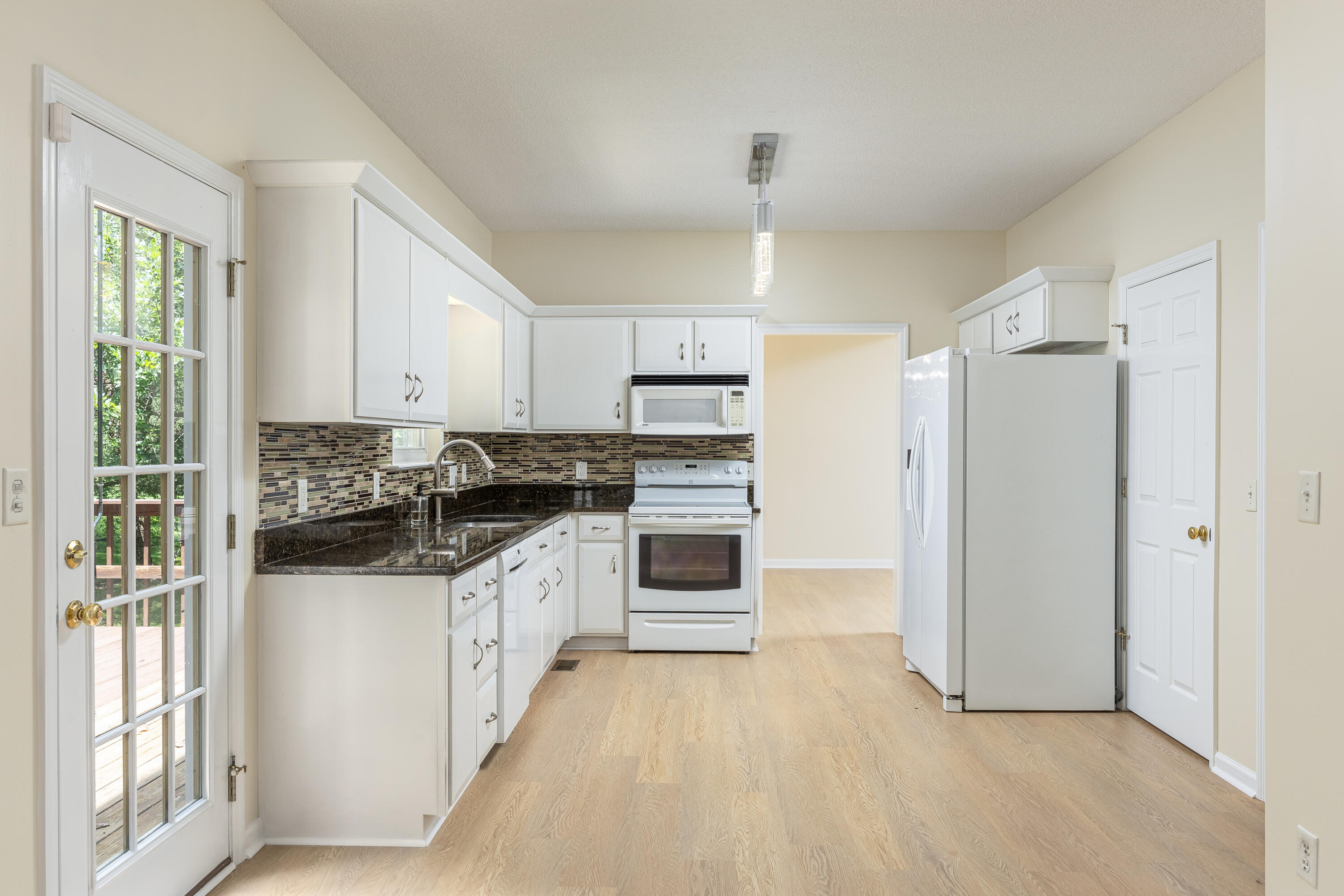 501 Cloudview Lane