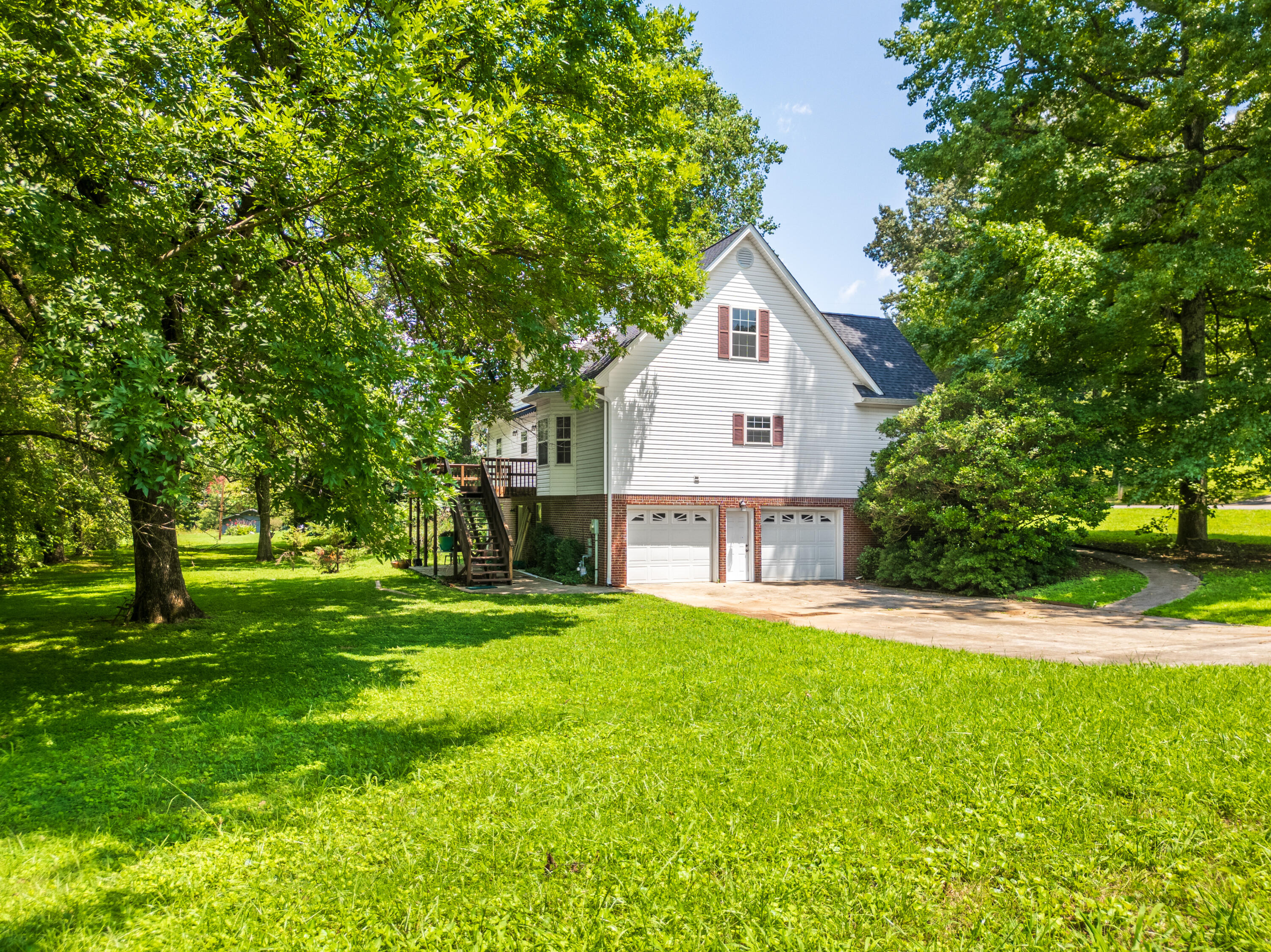 501 Cloudview Lane