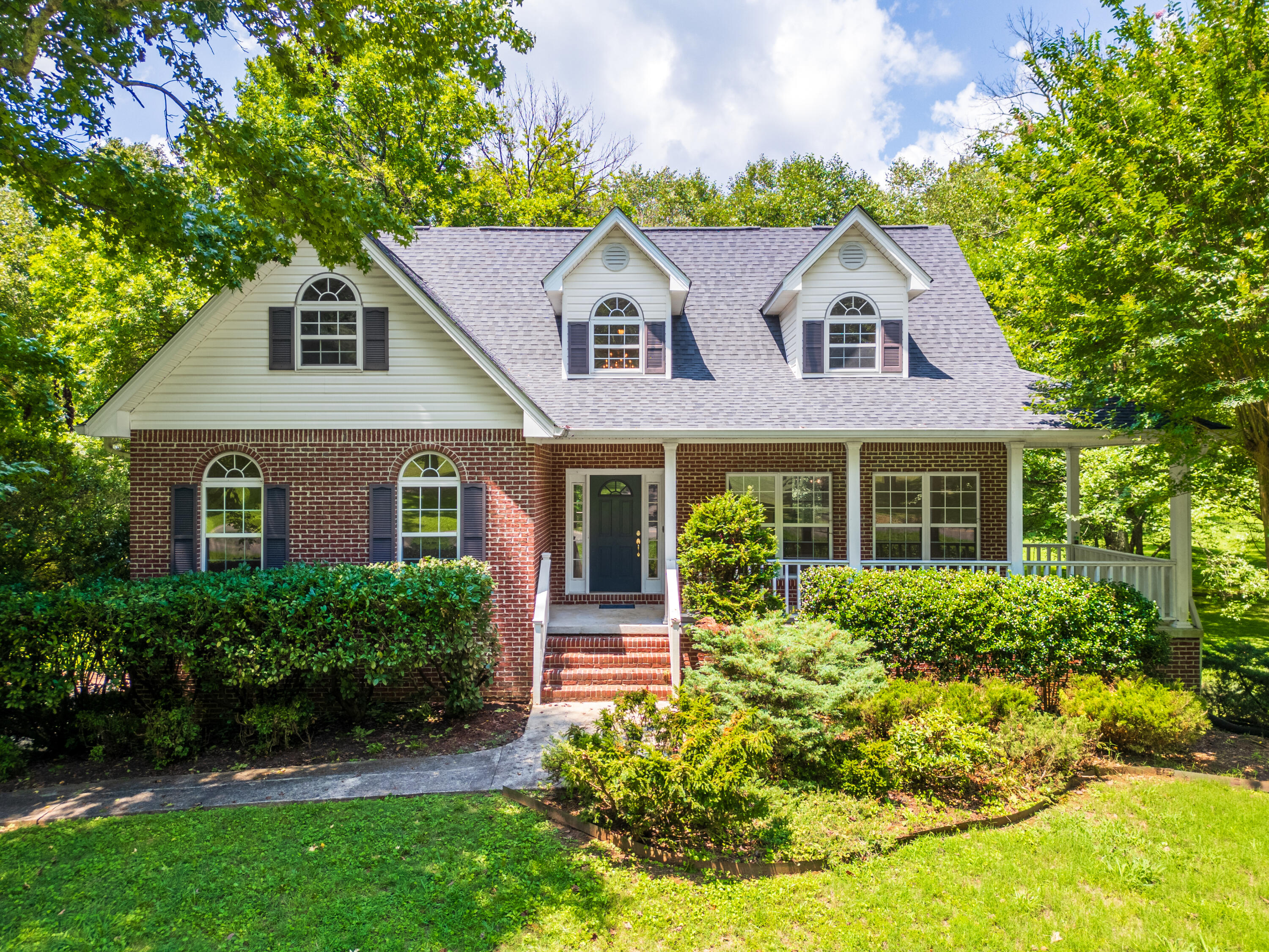 501 Cloudview Lane