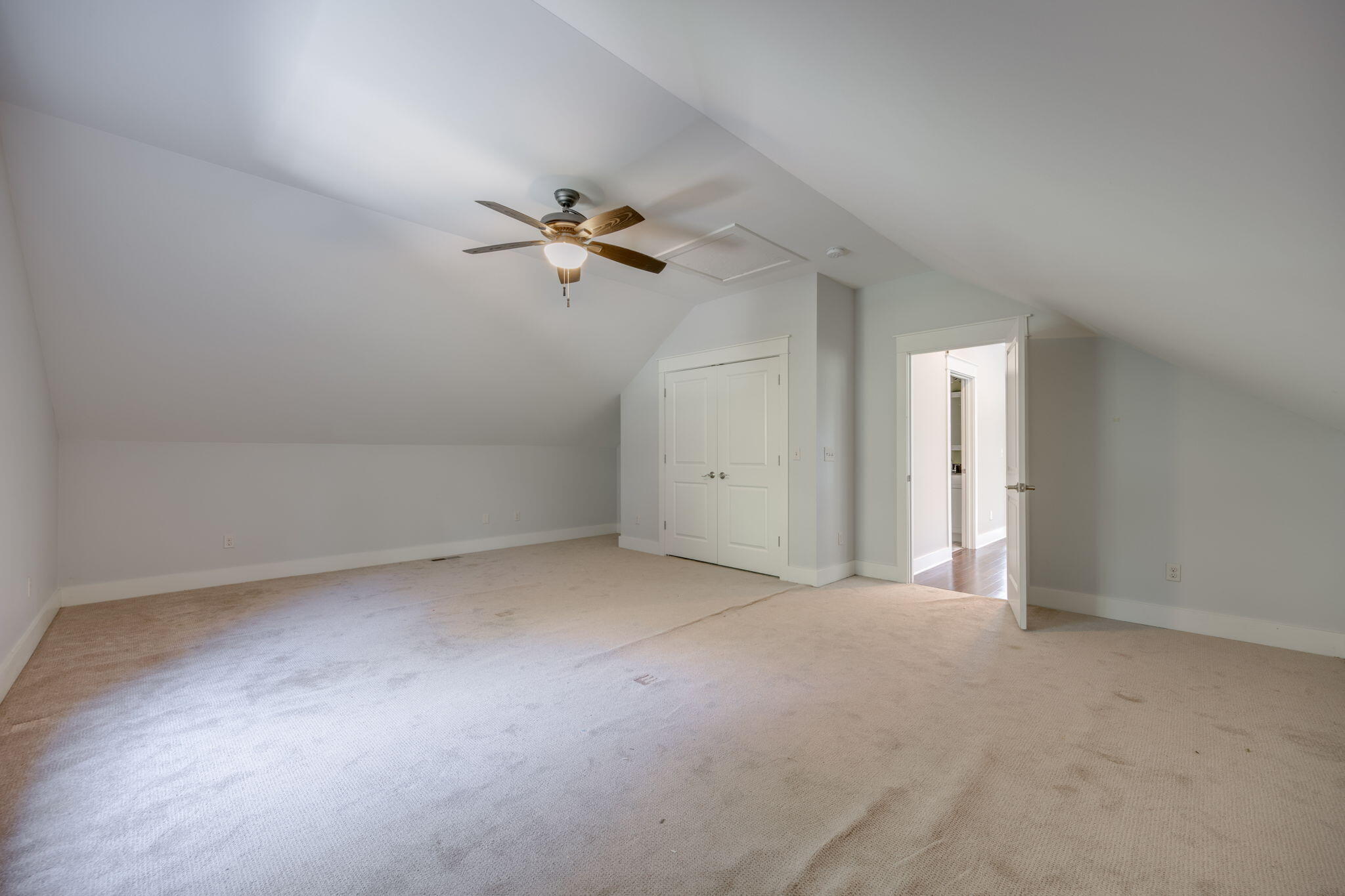 1720 Ichabod Lane
