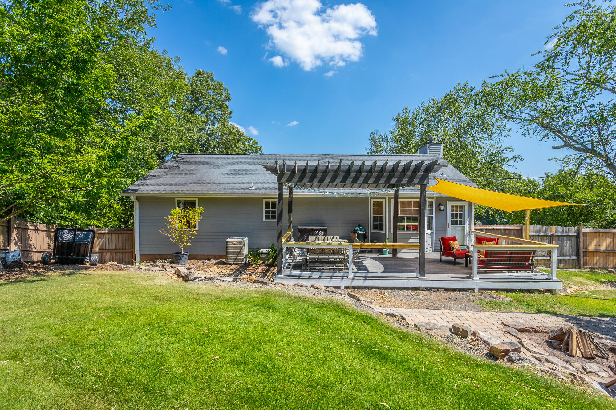 4831 Hillsdale Circle