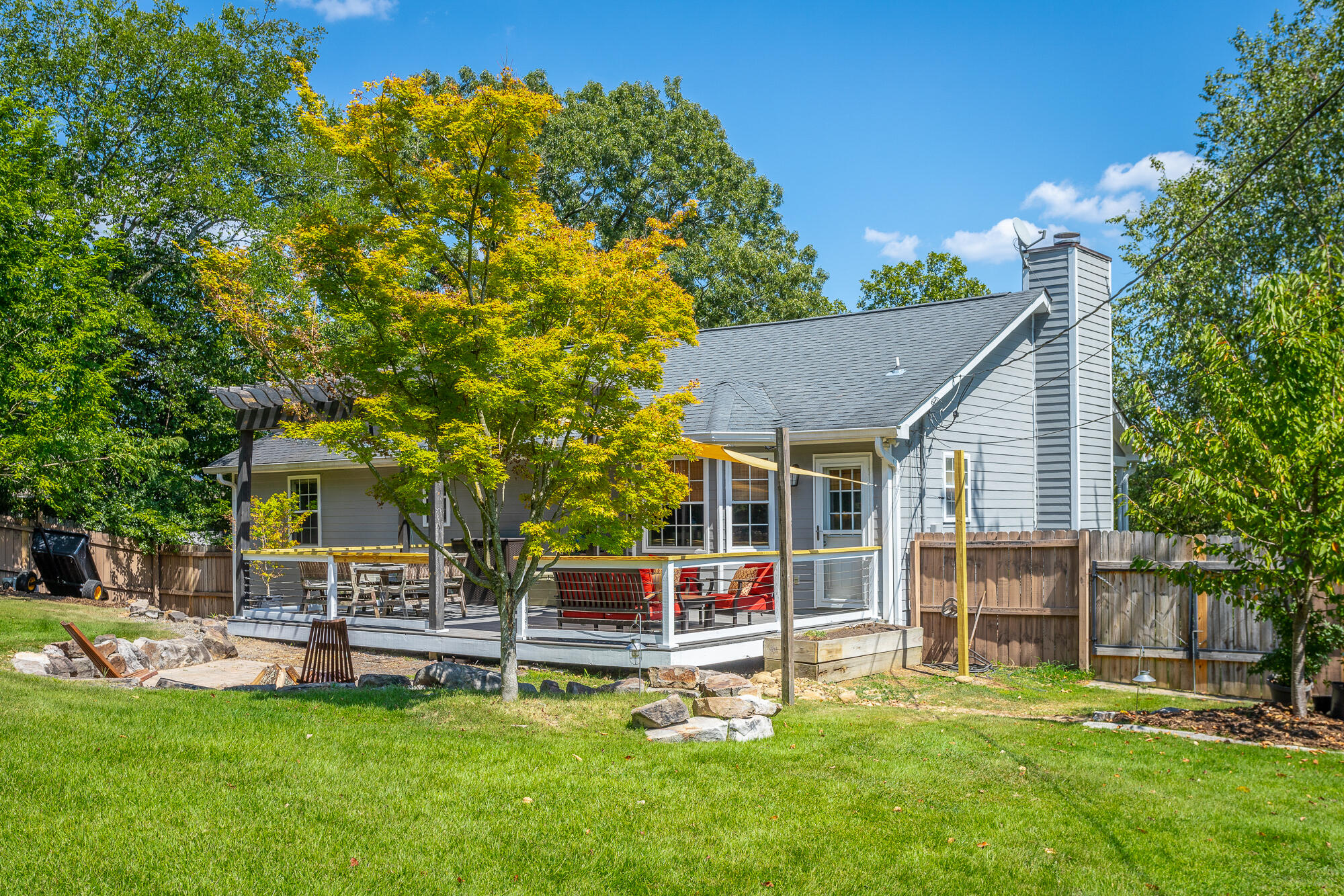 4831 Hillsdale Circle