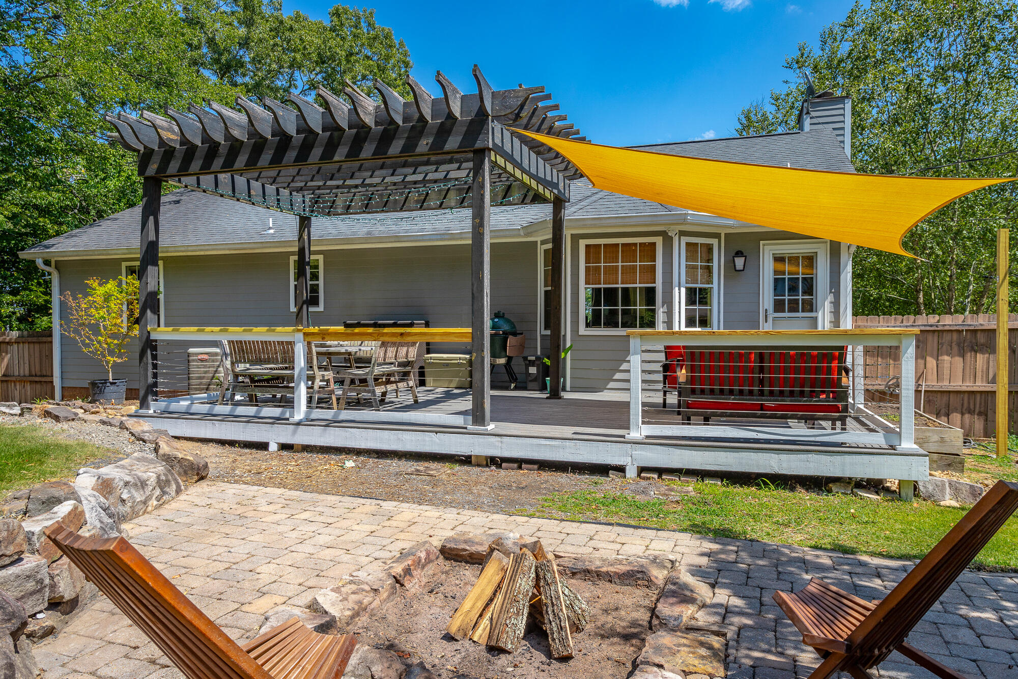 4831 Hillsdale Circle