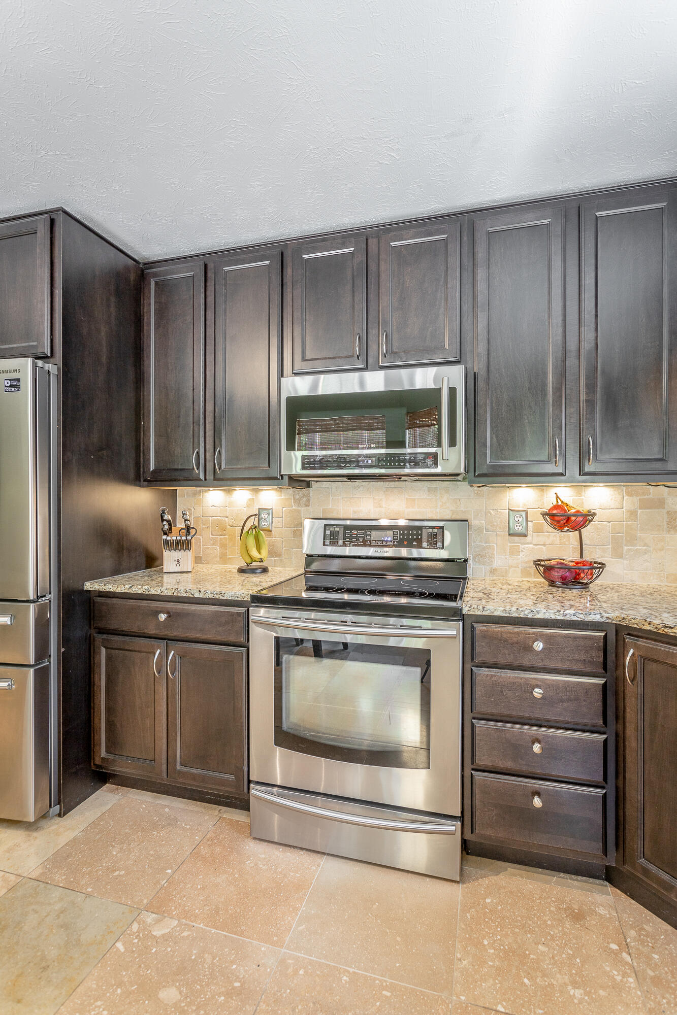 4831 Hillsdale Circle