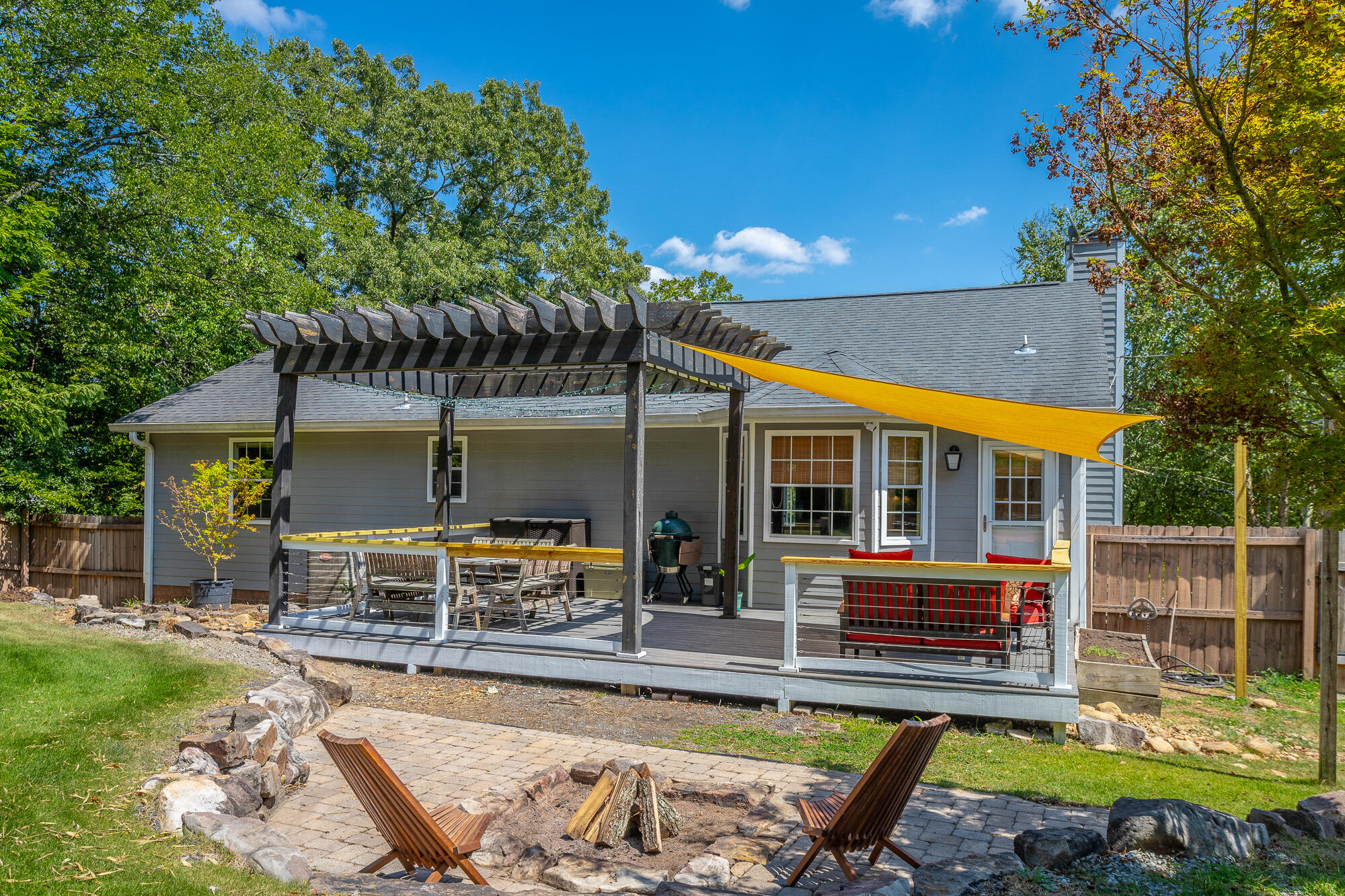 4831 Hillsdale Circle