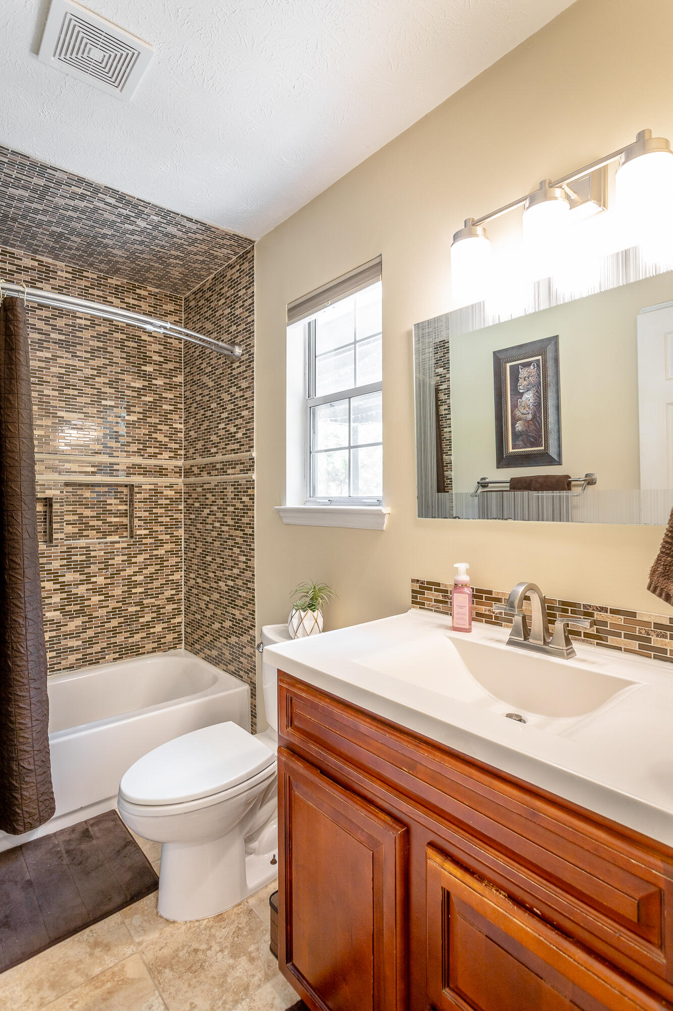 4831 Hillsdale Circle