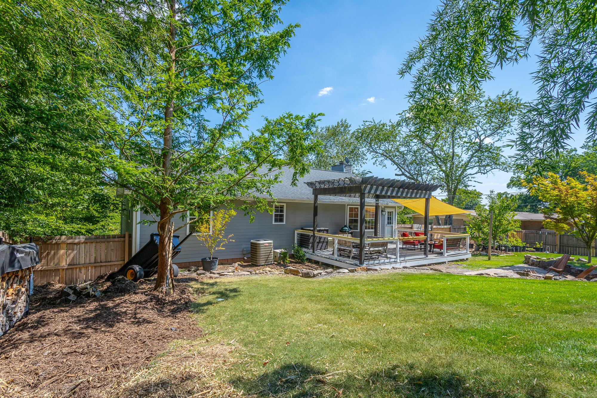 4831 Hillsdale Circle