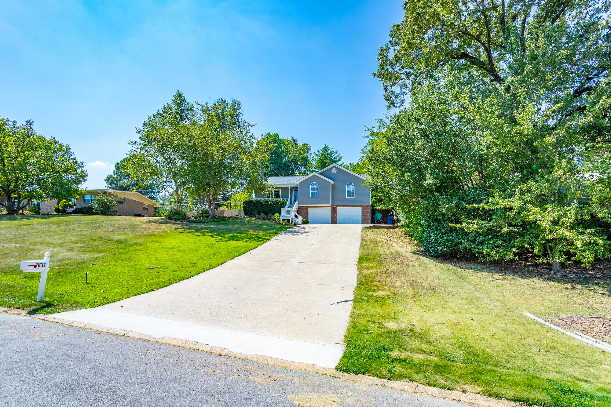 4831 Hillsdale Circle
