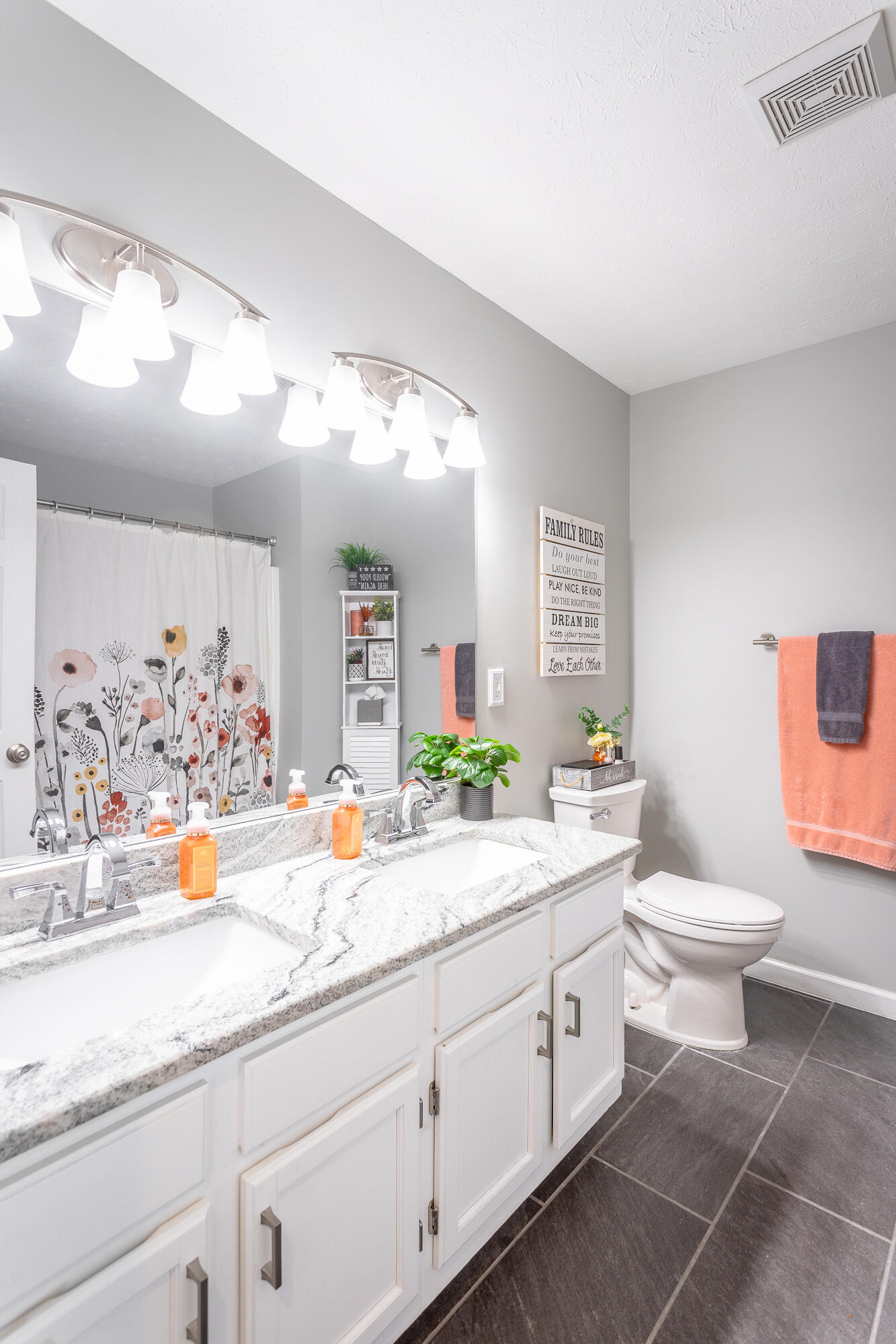 4831 Hillsdale Circle