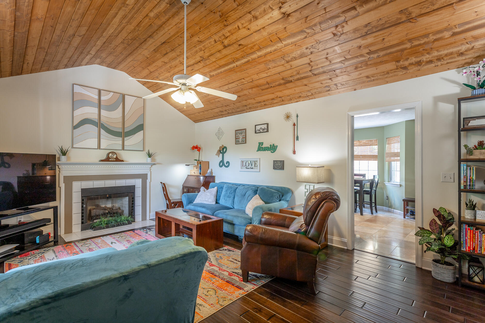 4831 Hillsdale Circle