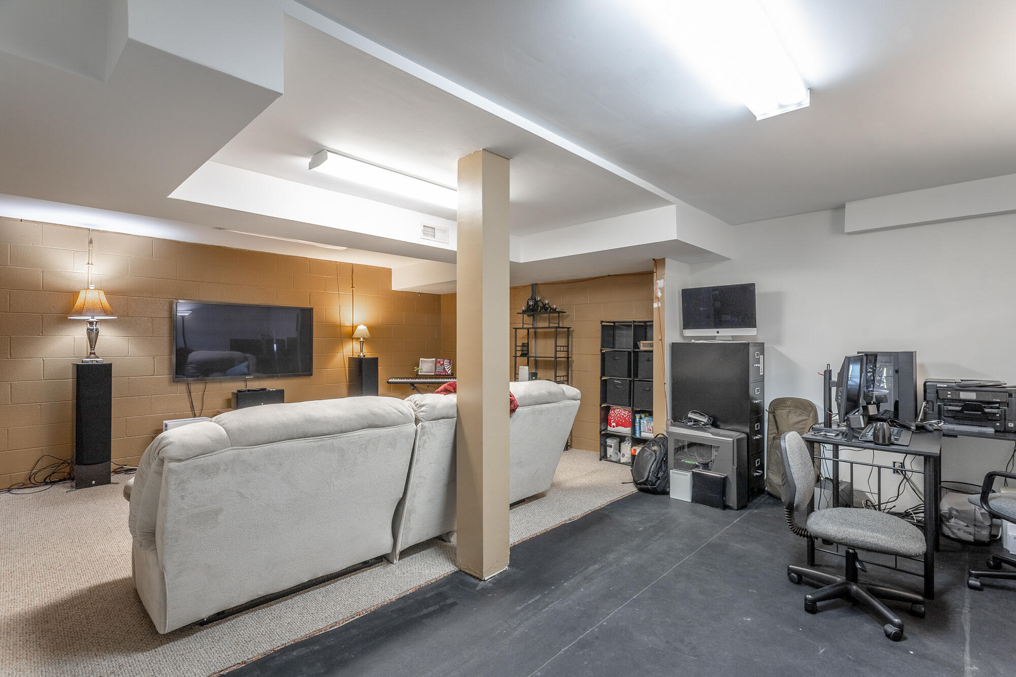 4831 Hillsdale Circle