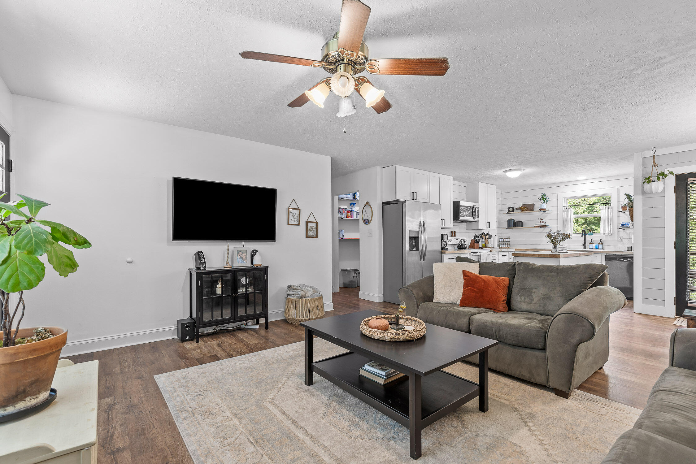 974 Indian Hills Drive