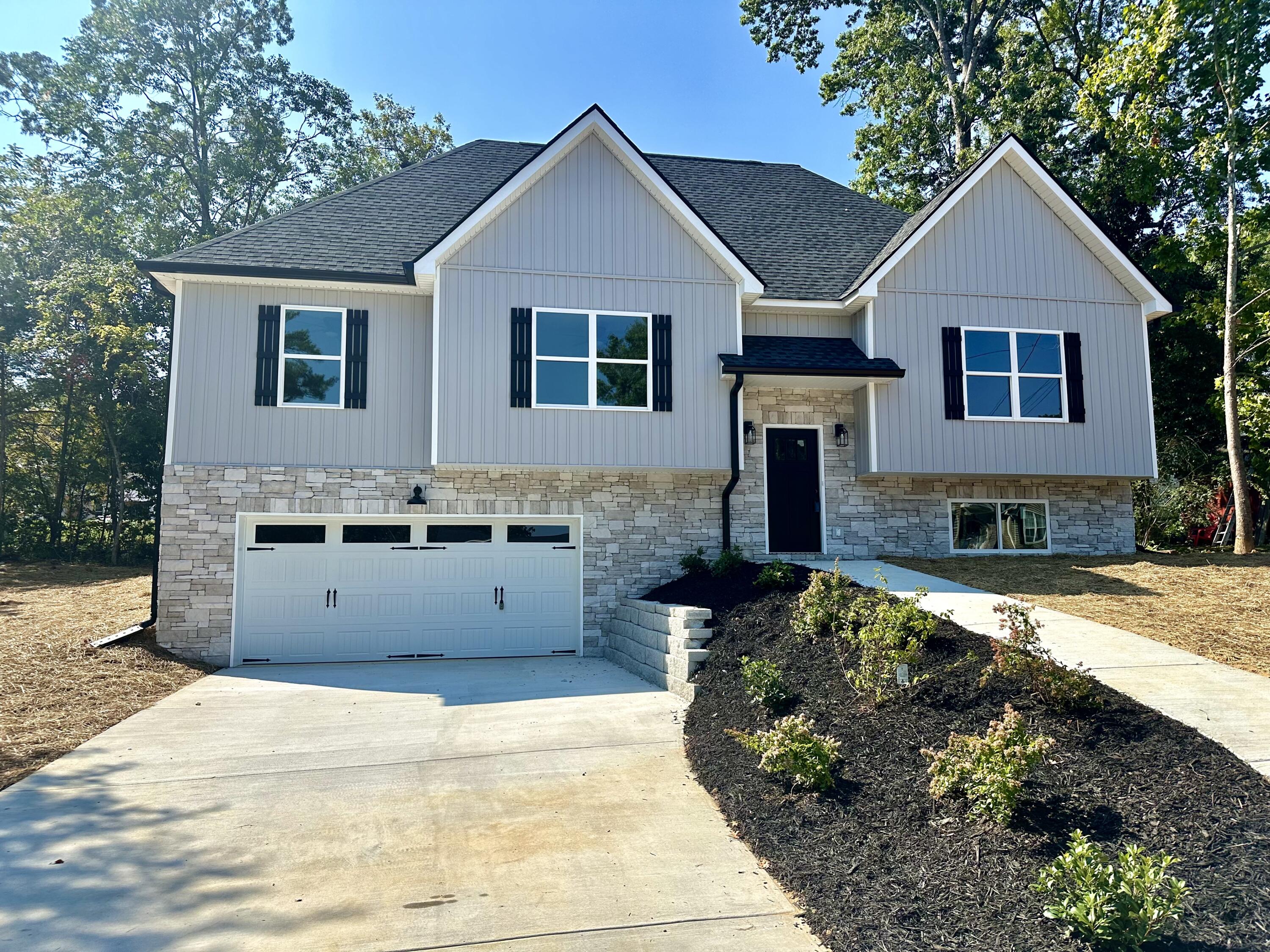 22 Primrose Lane, 422