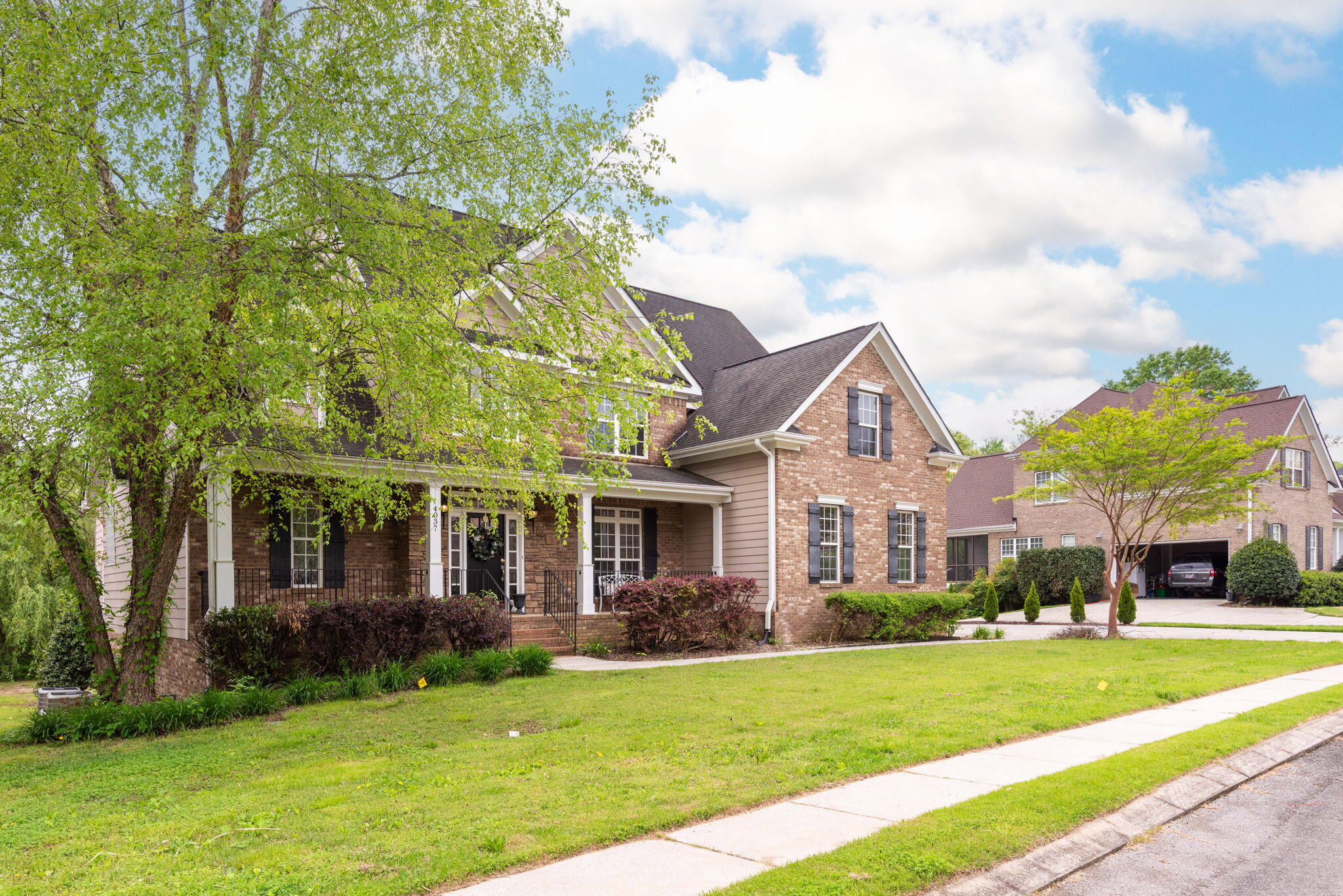 4037 Platinum Way