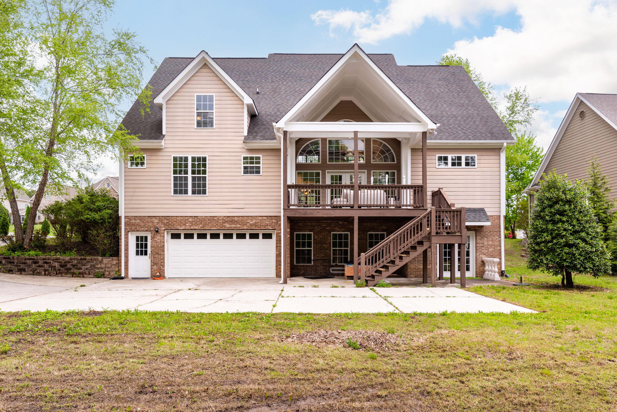 4037 Platinum Way