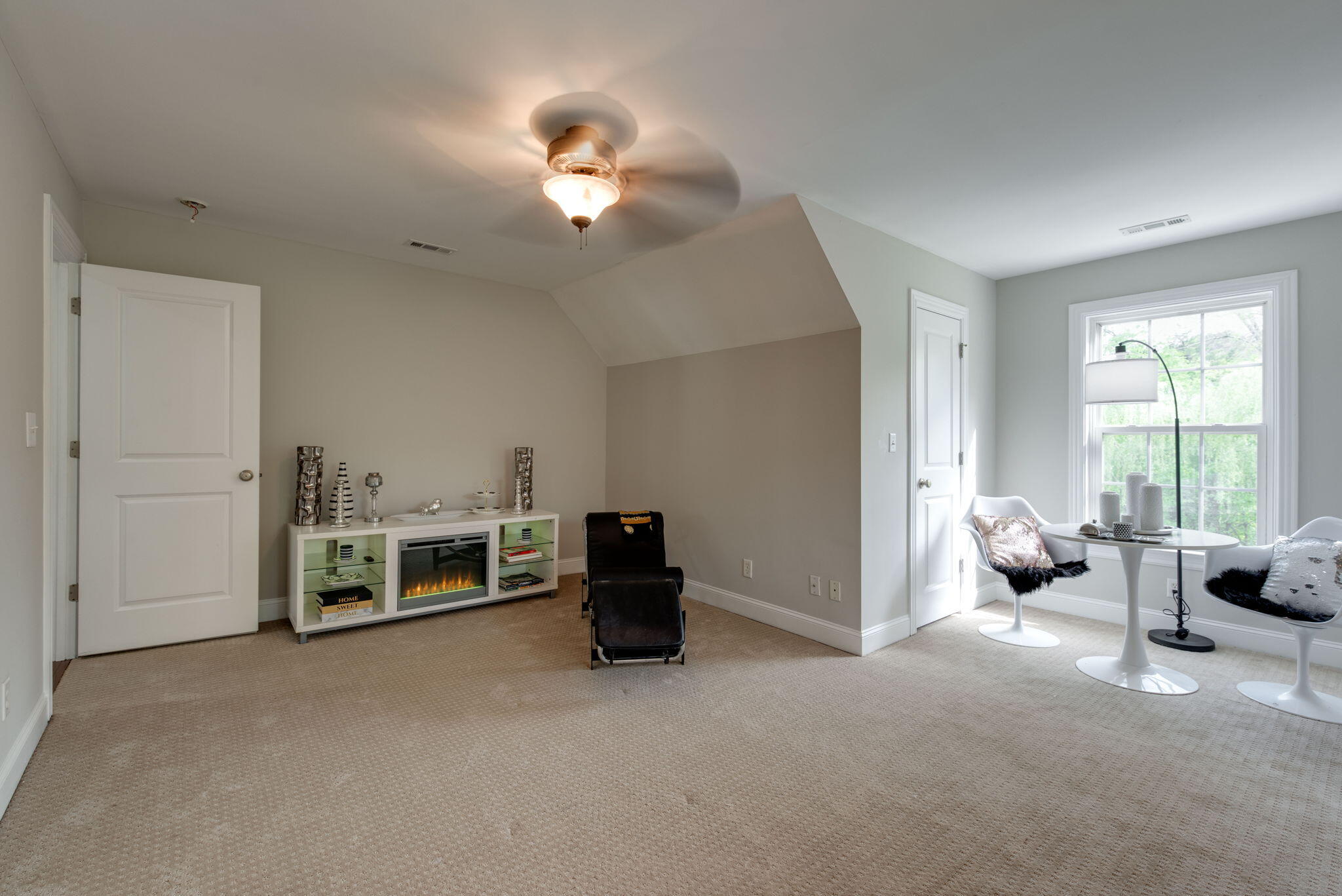 4037 Platinum Way