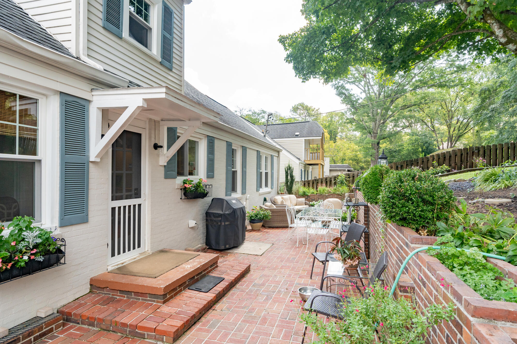 142 Ridgeside Road
