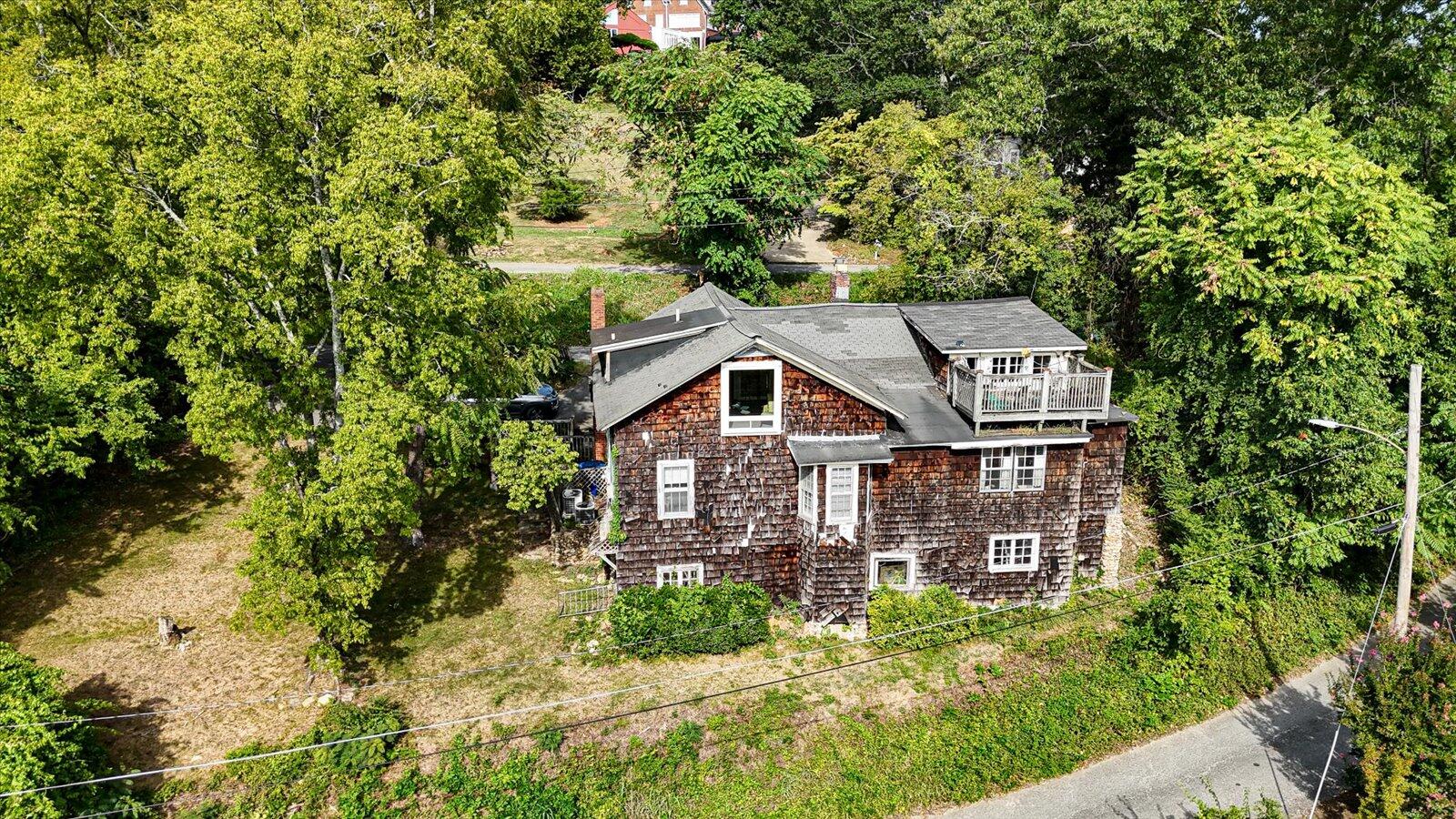 94 Sherwood Avenue