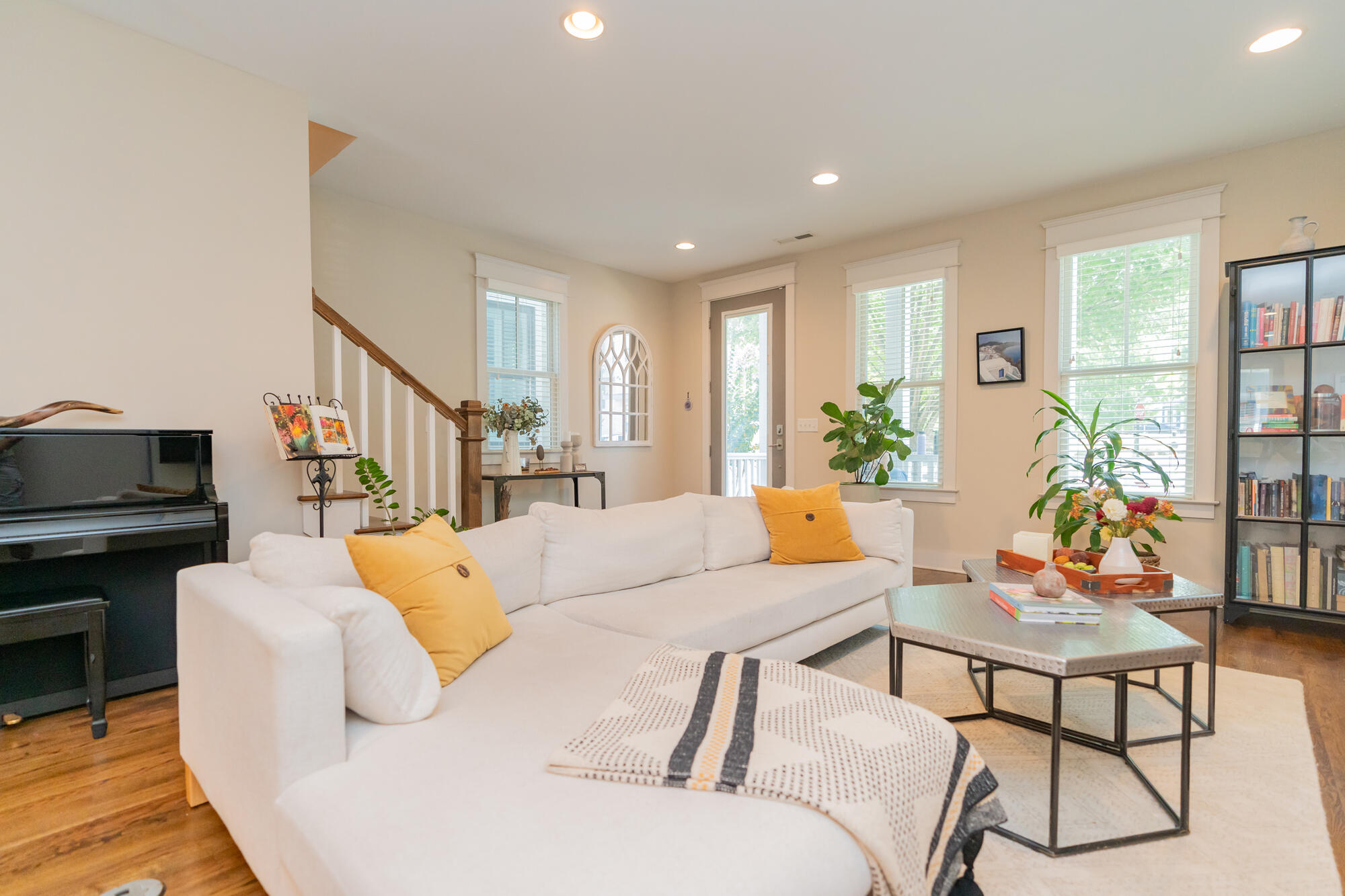 513 Mariner Way