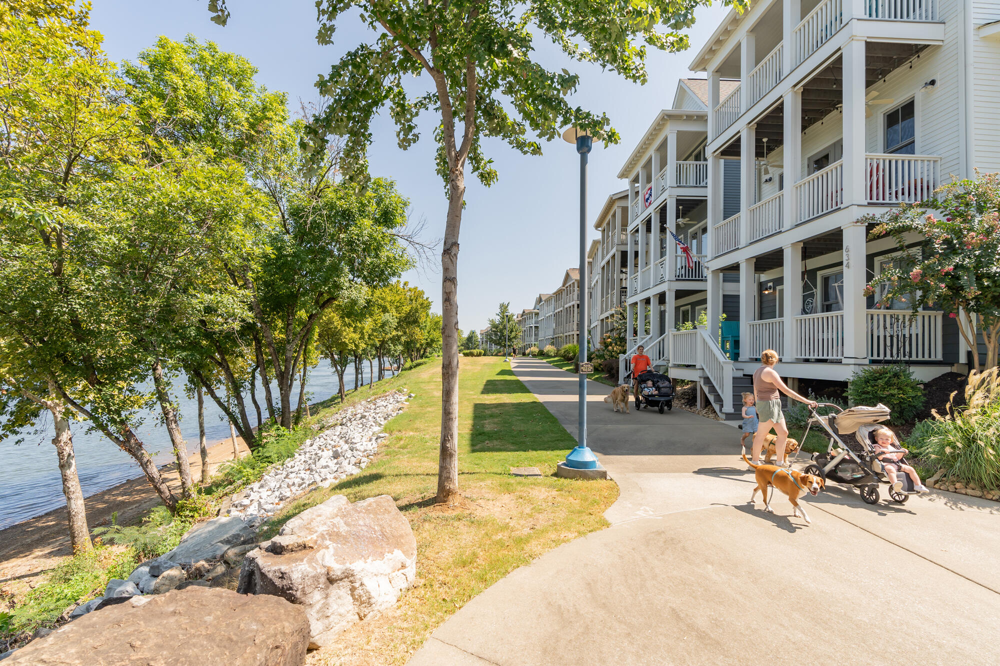 513 Mariner Way