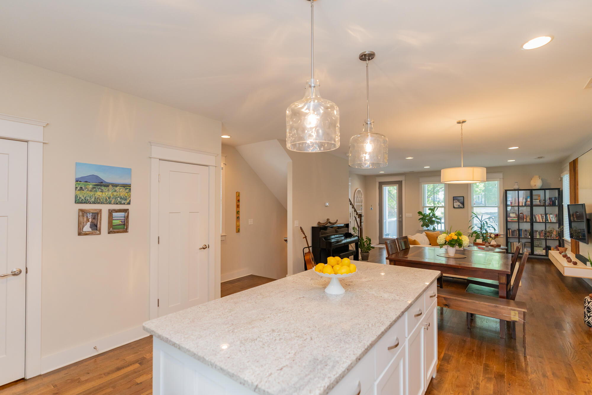 513 Mariner Way