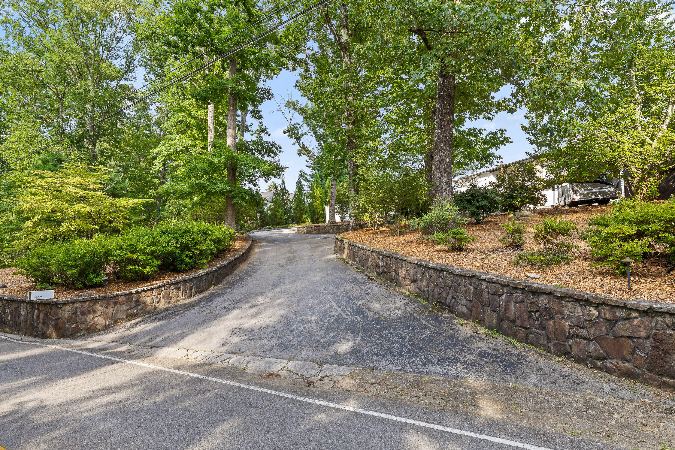 1400 E Brow Road