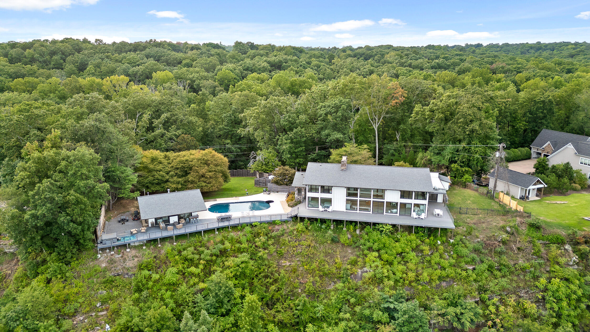 1400 E Brow Road
