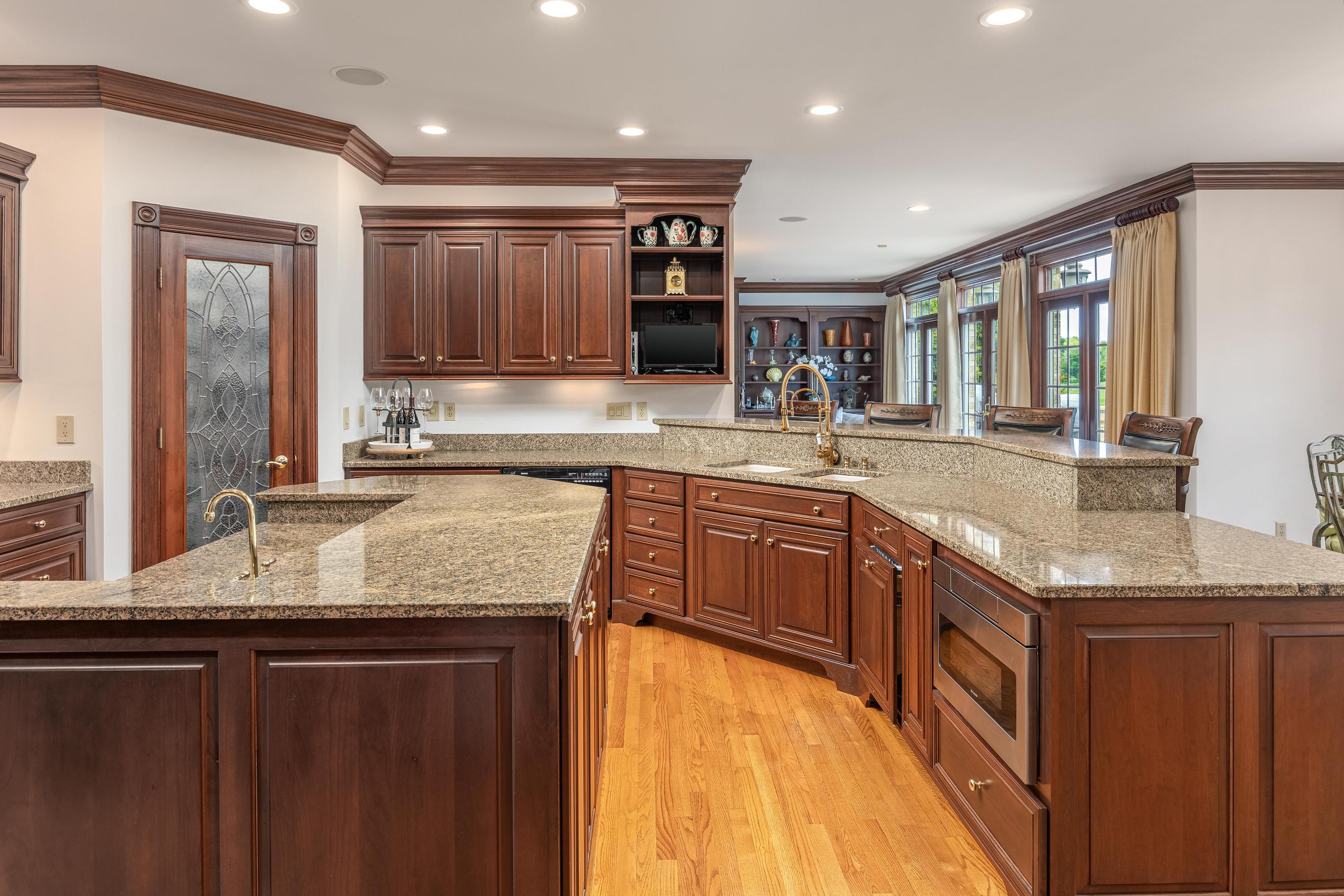 504 Raven Wolf Road