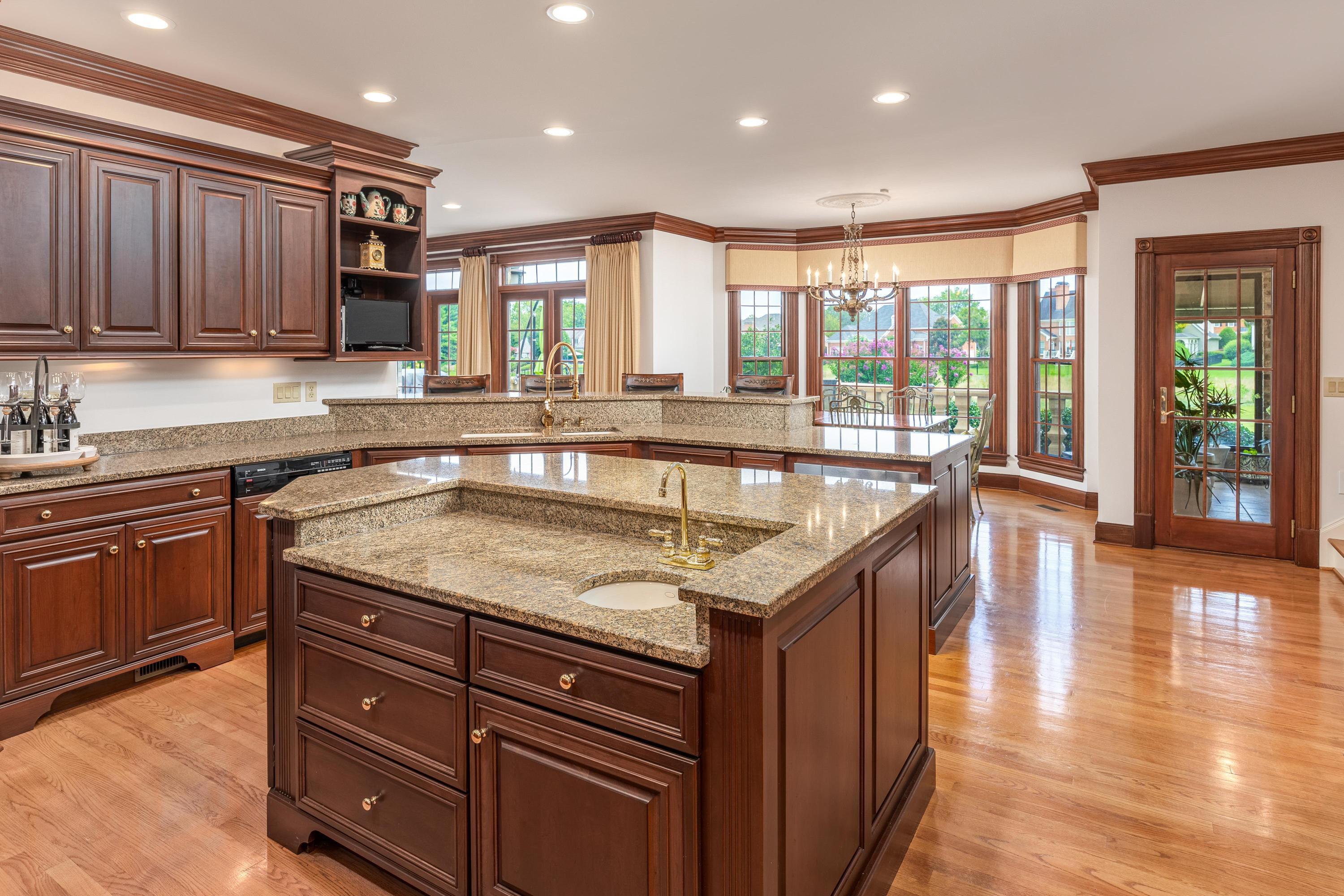 504 Raven Wolf Road