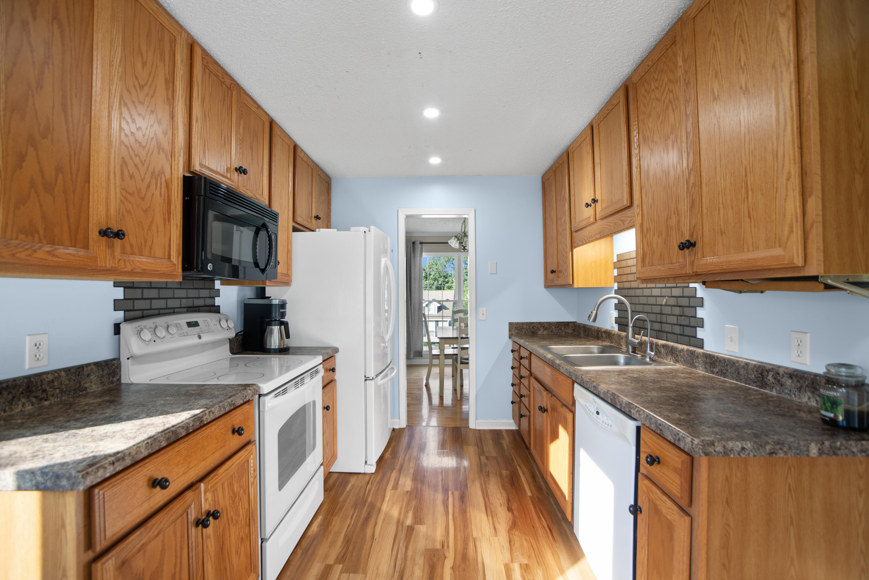 7005 Hunter Glen Drive