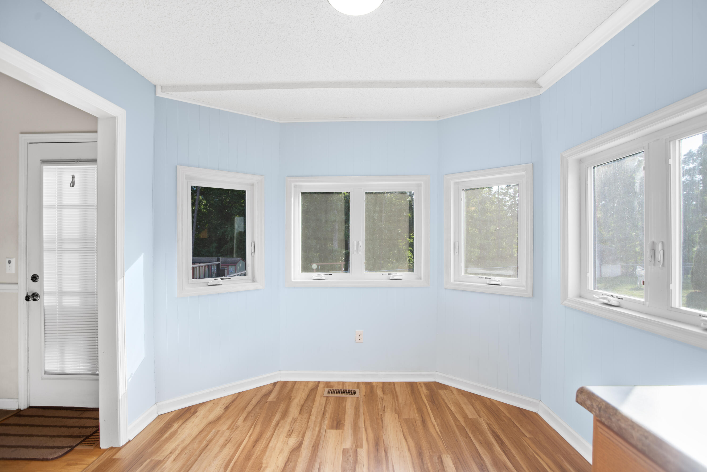 7005 Hunter Glen Drive