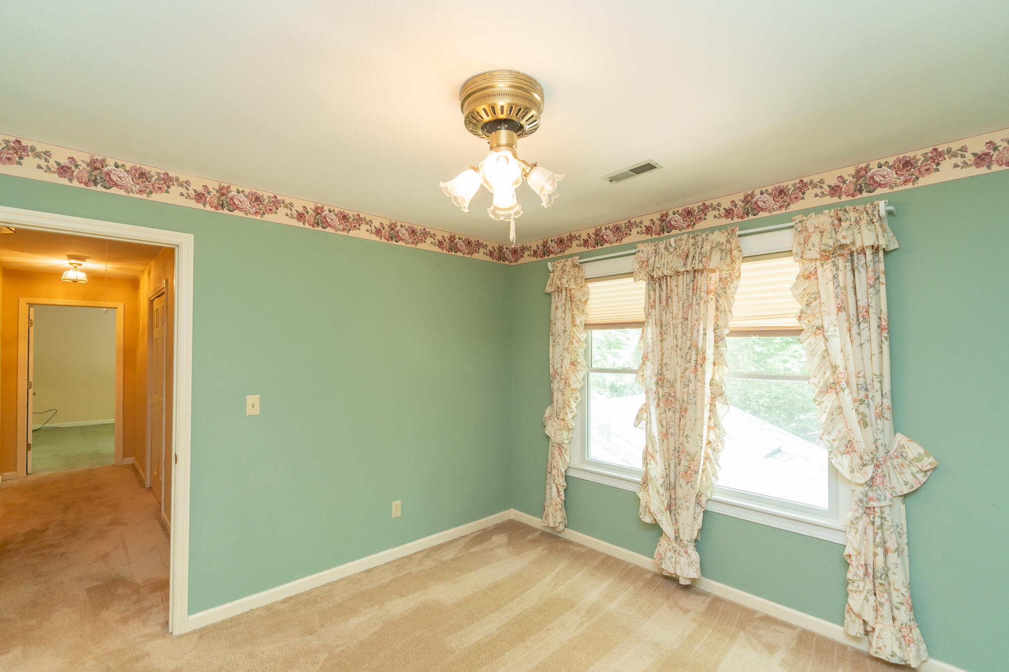 530 Fern Trail