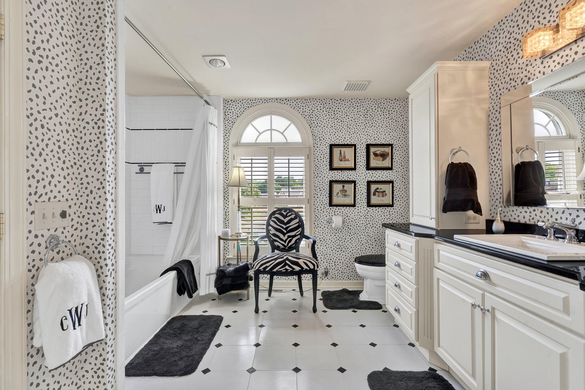 1223 Constitution Drive