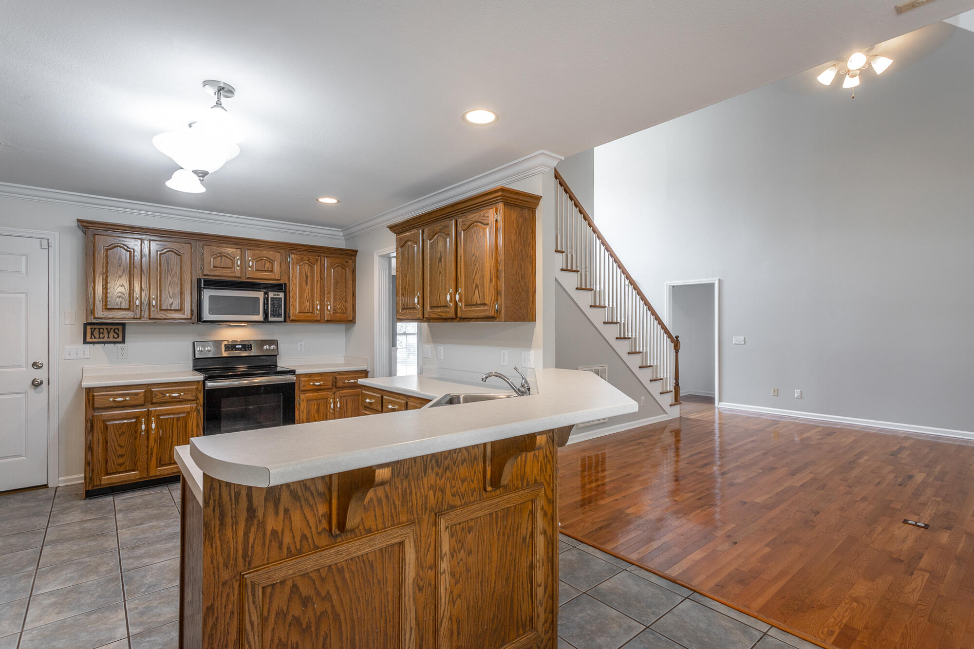 8673 Flowerdale Drive