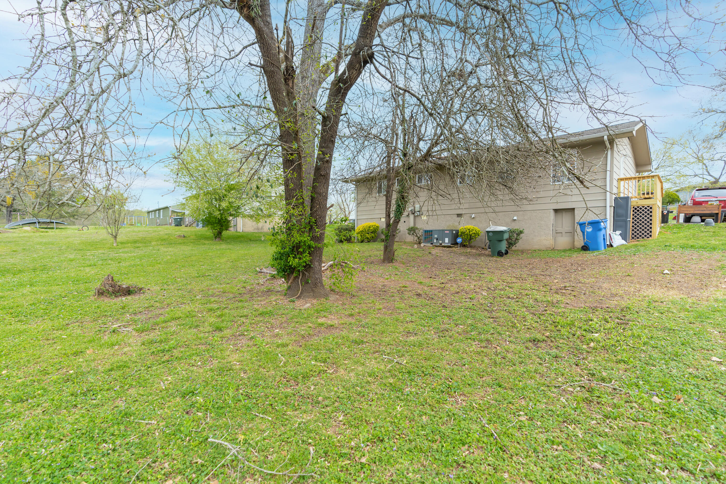 5506 Kenyon Road