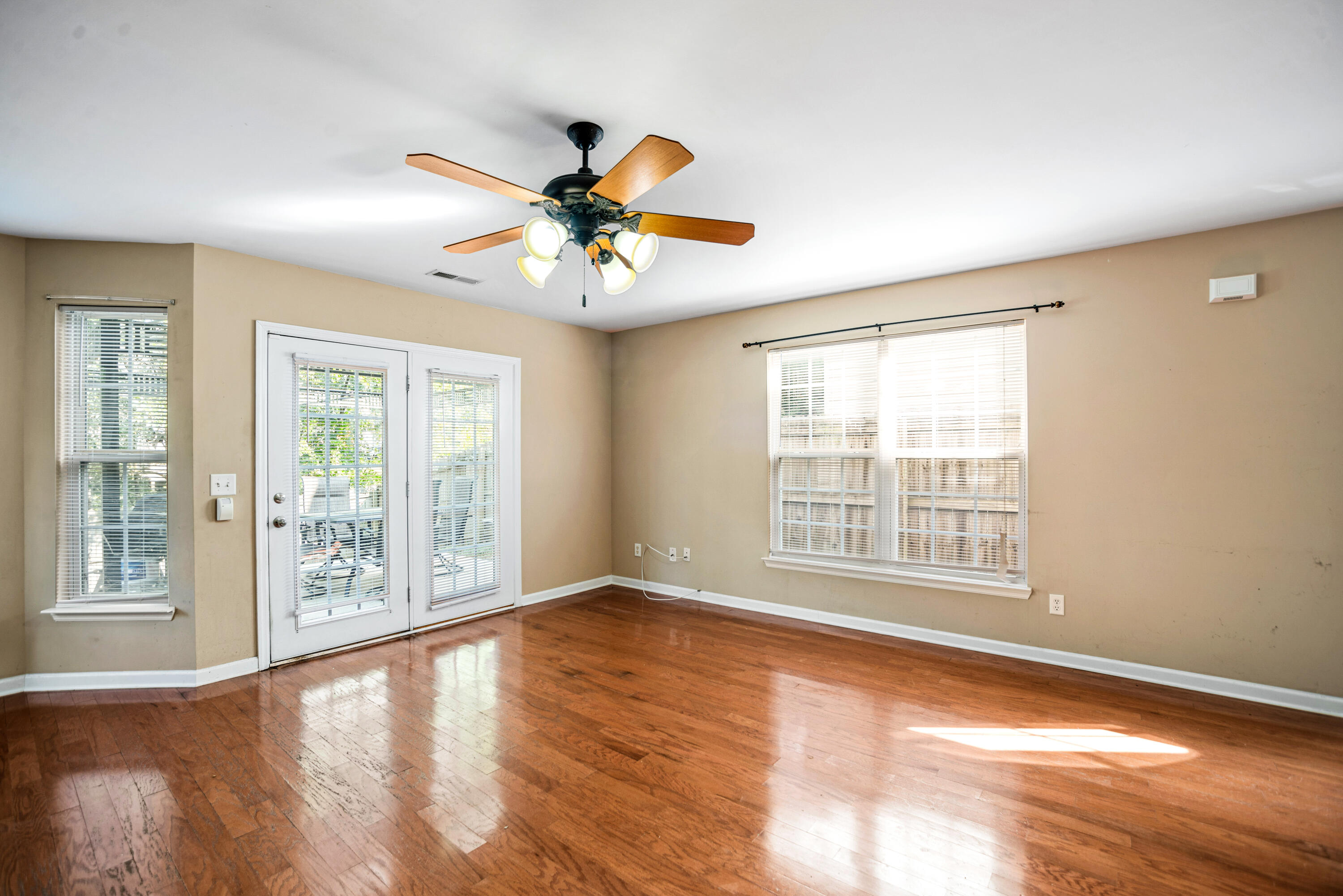 7116 Blossom Circle