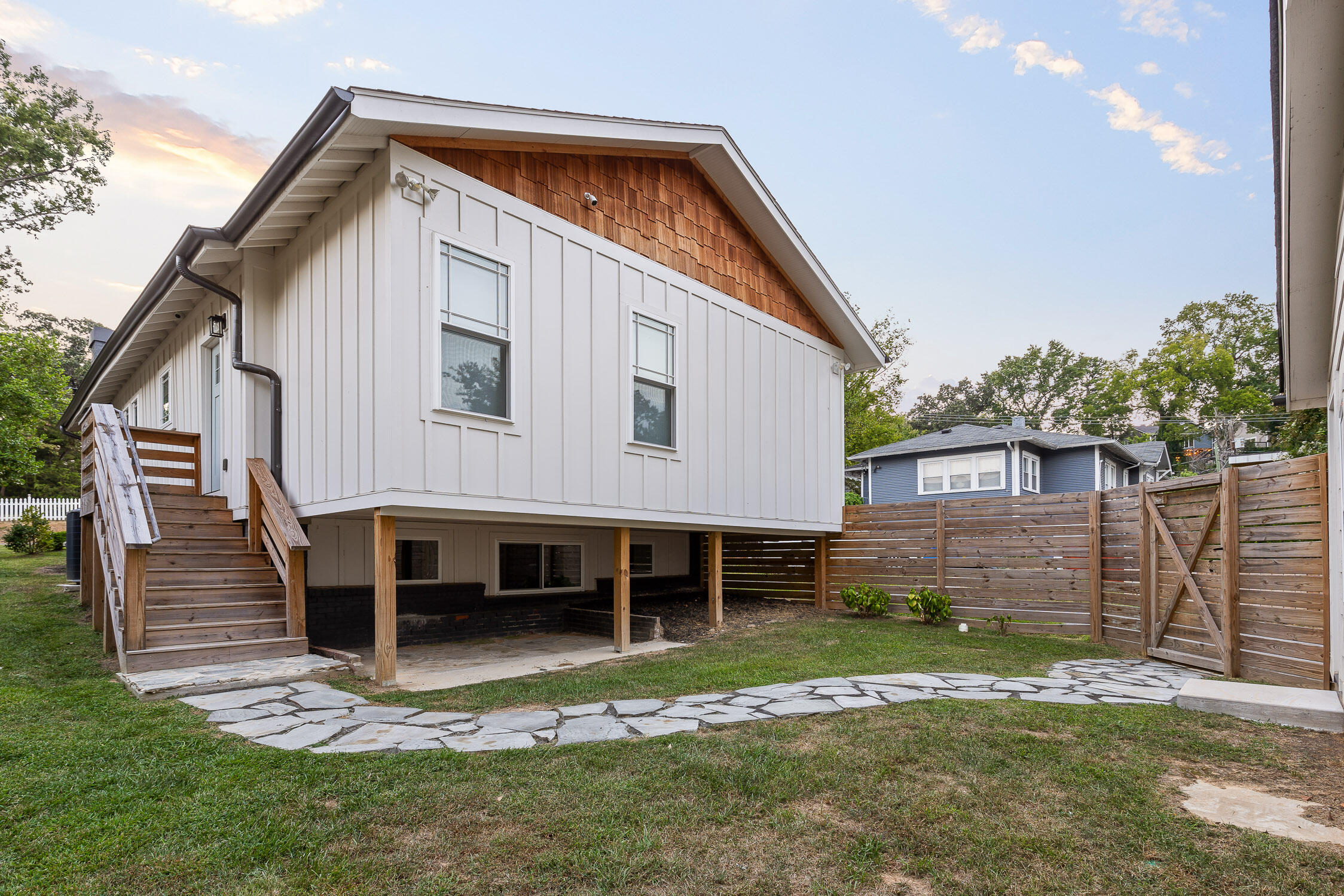 1407 Mississippi Avenue