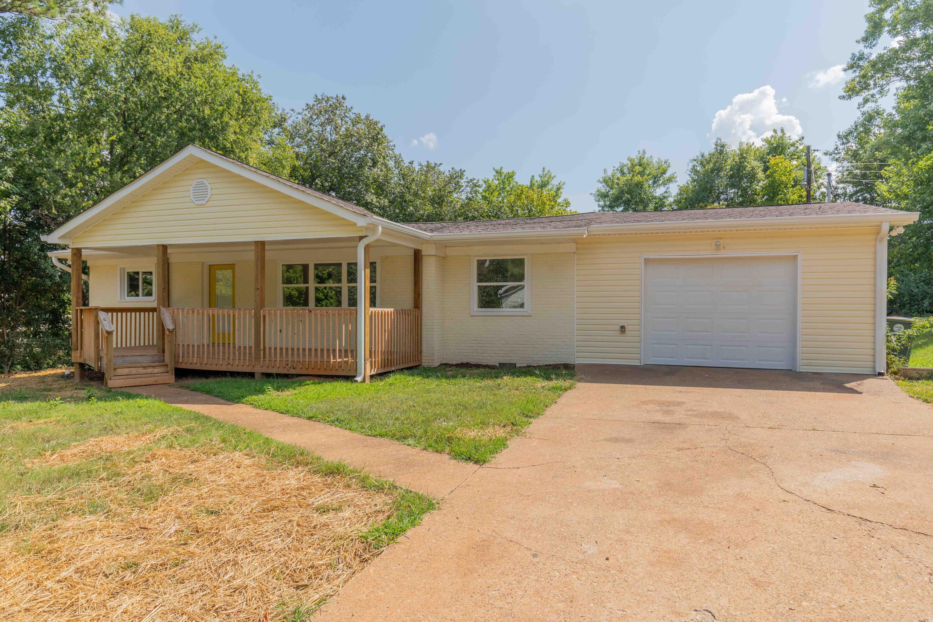 6816 Gayda Lane
