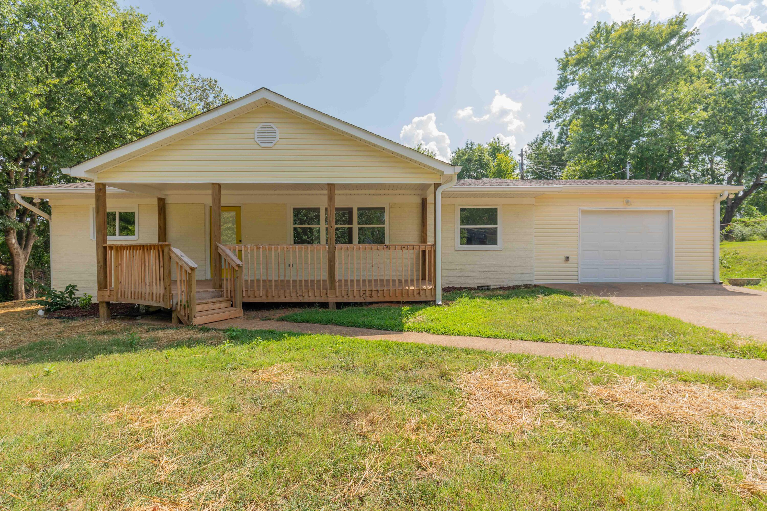 6816 Gayda Lane