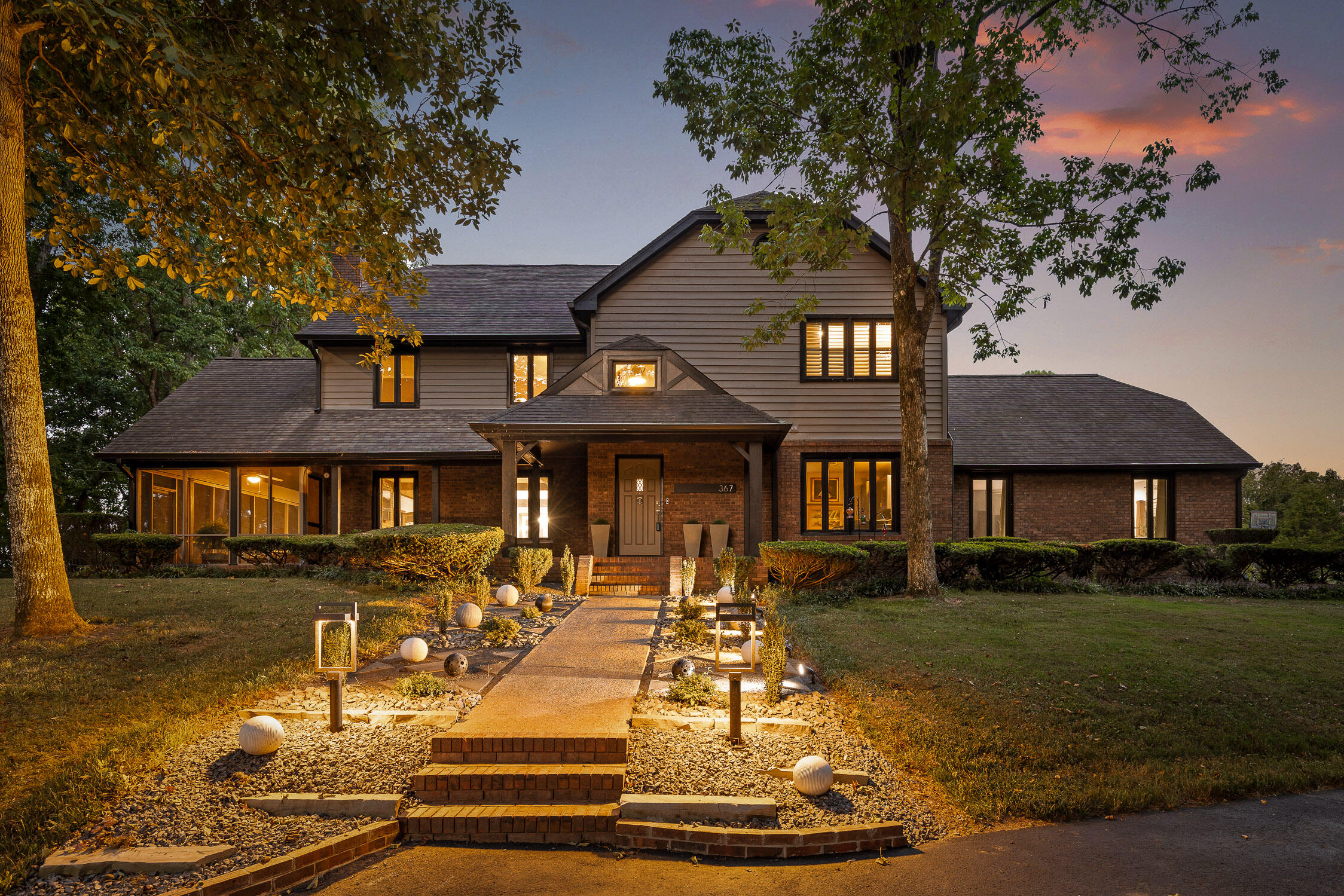 367 Memorial Lane