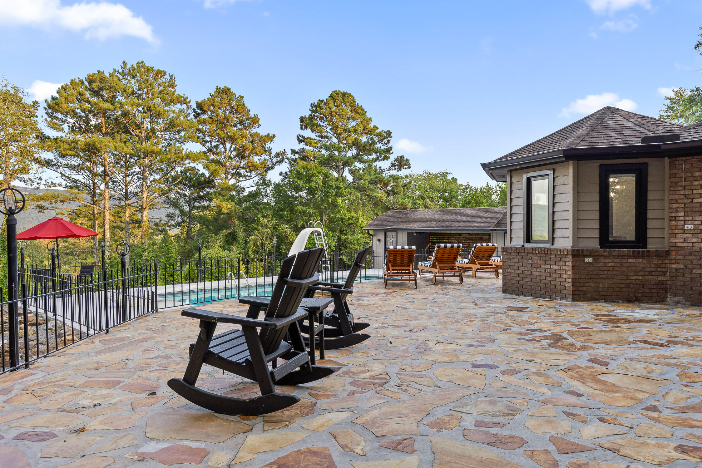 367 Memorial Lane
