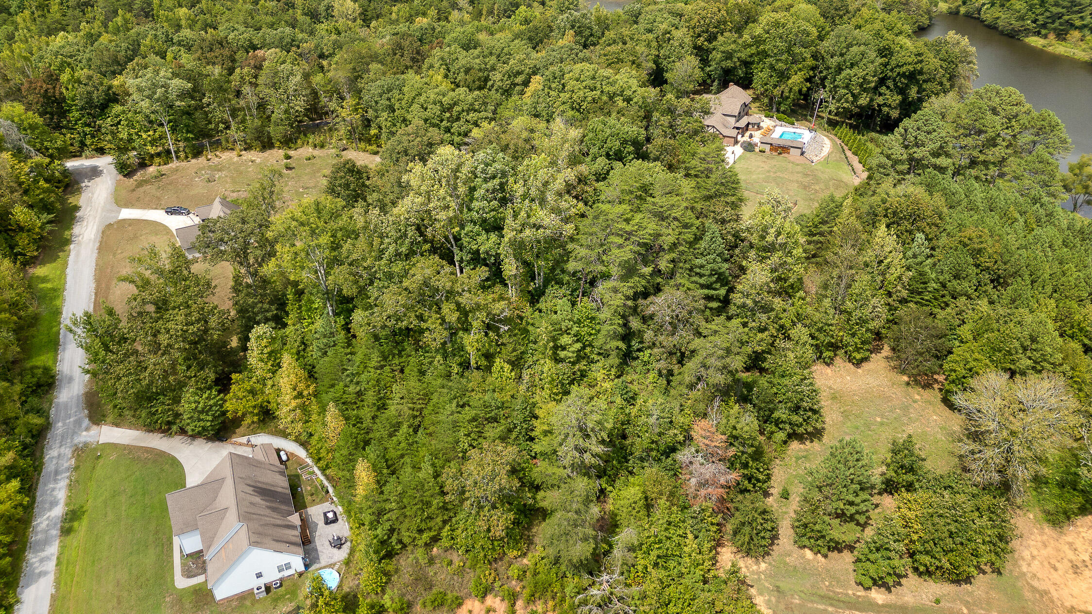 367 Memorial Lane
