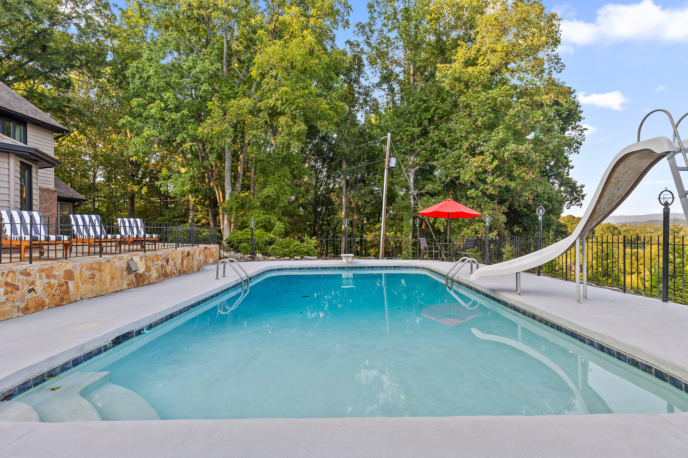 367 Memorial Lane