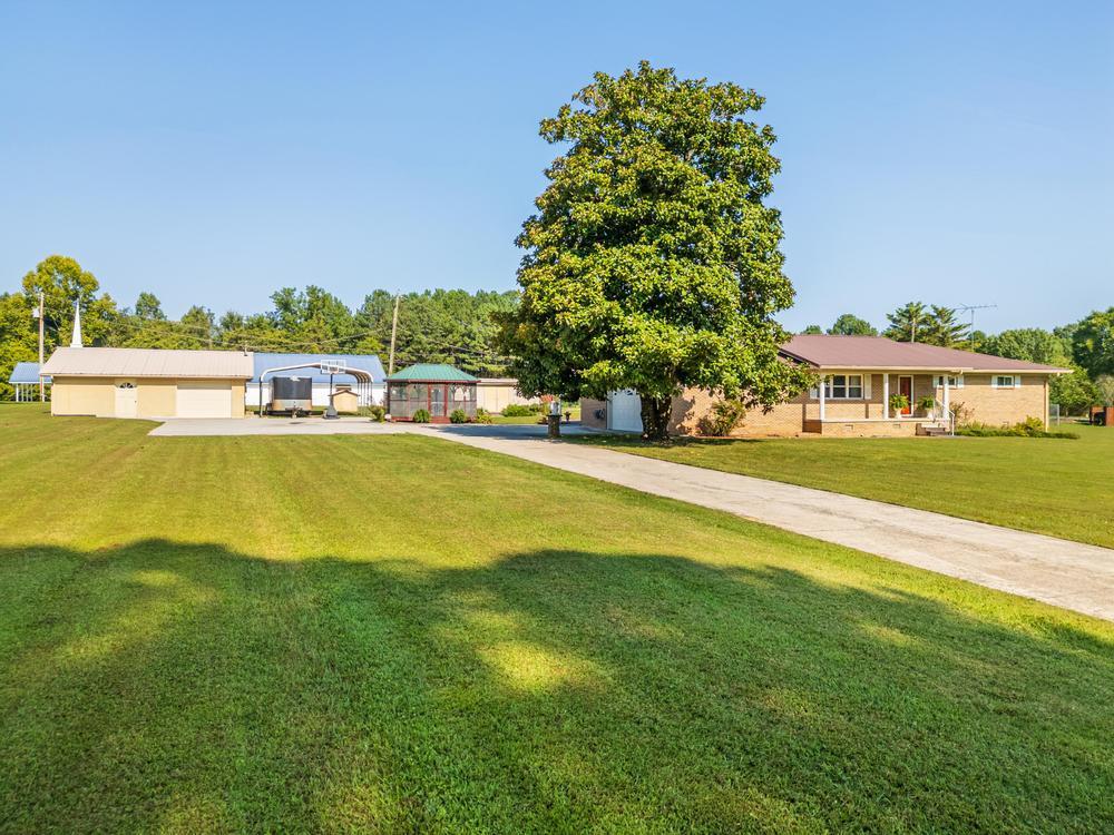 233 NE Rymer Road