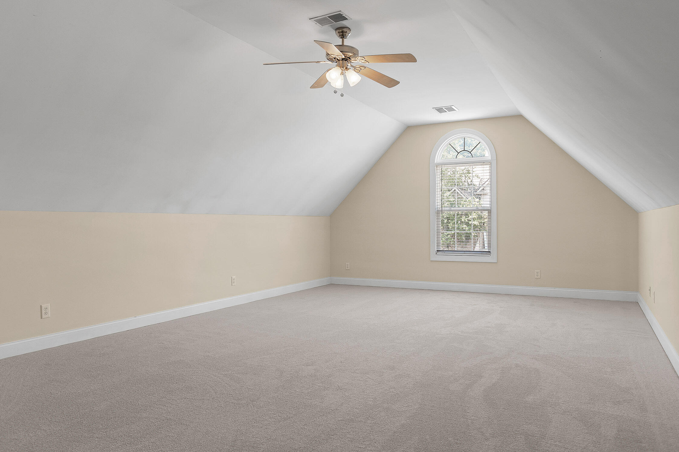 4437 Wellesley Drive