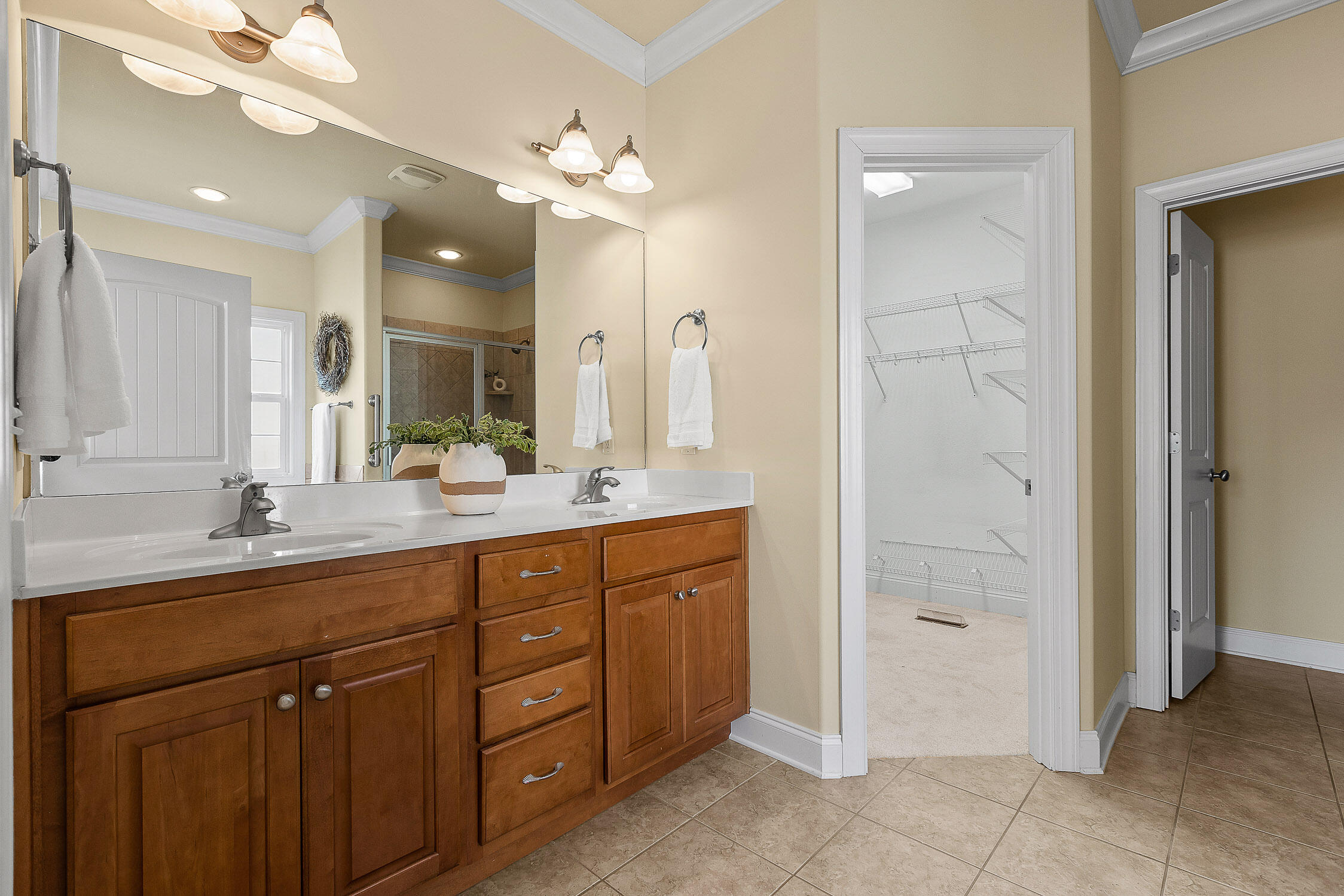 4437 Wellesley Drive