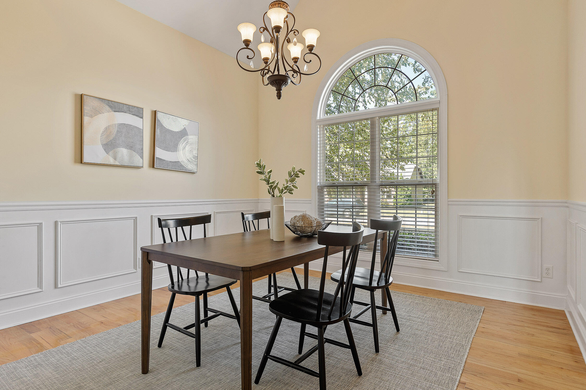 4437 Wellesley Drive