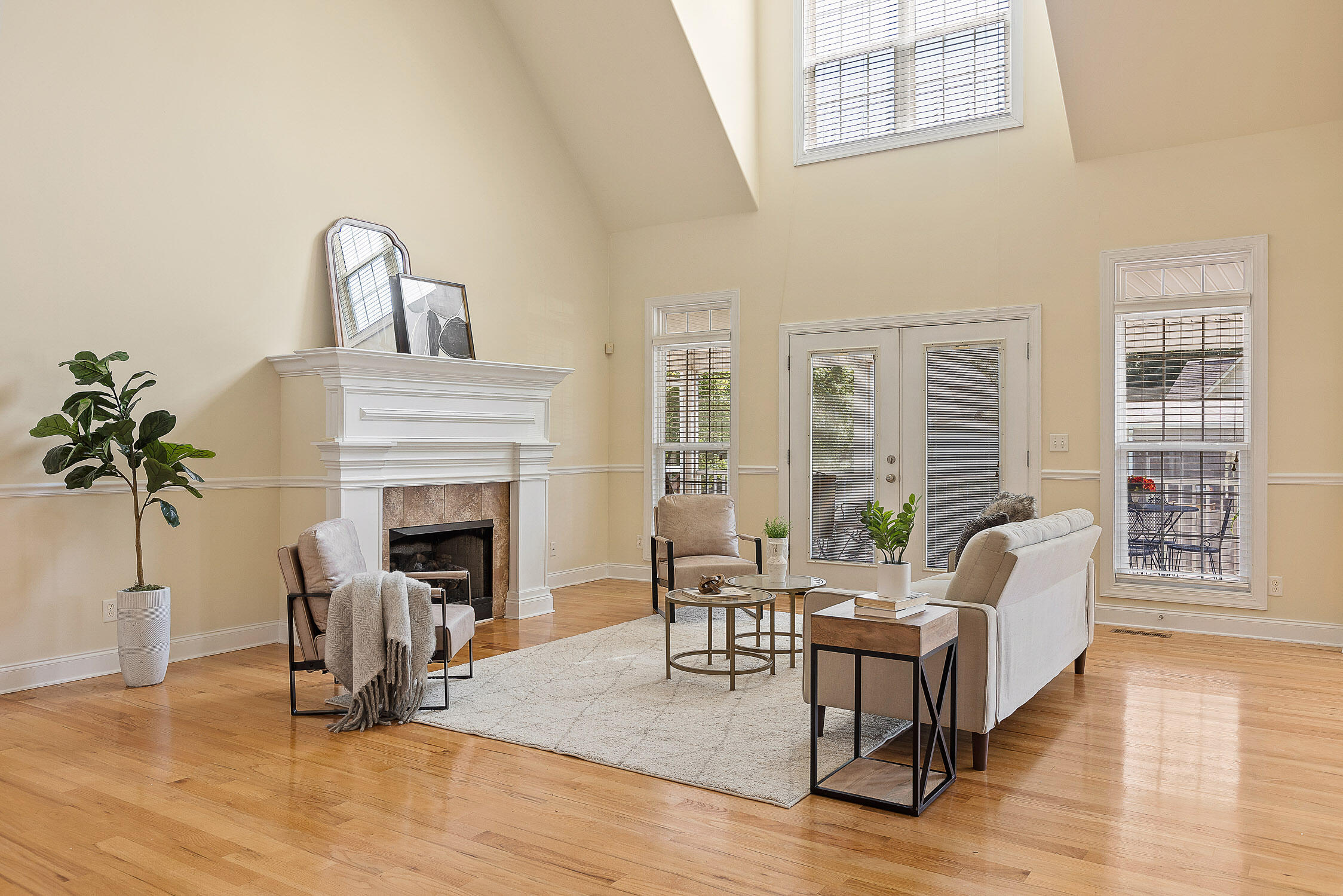 4437 Wellesley Drive