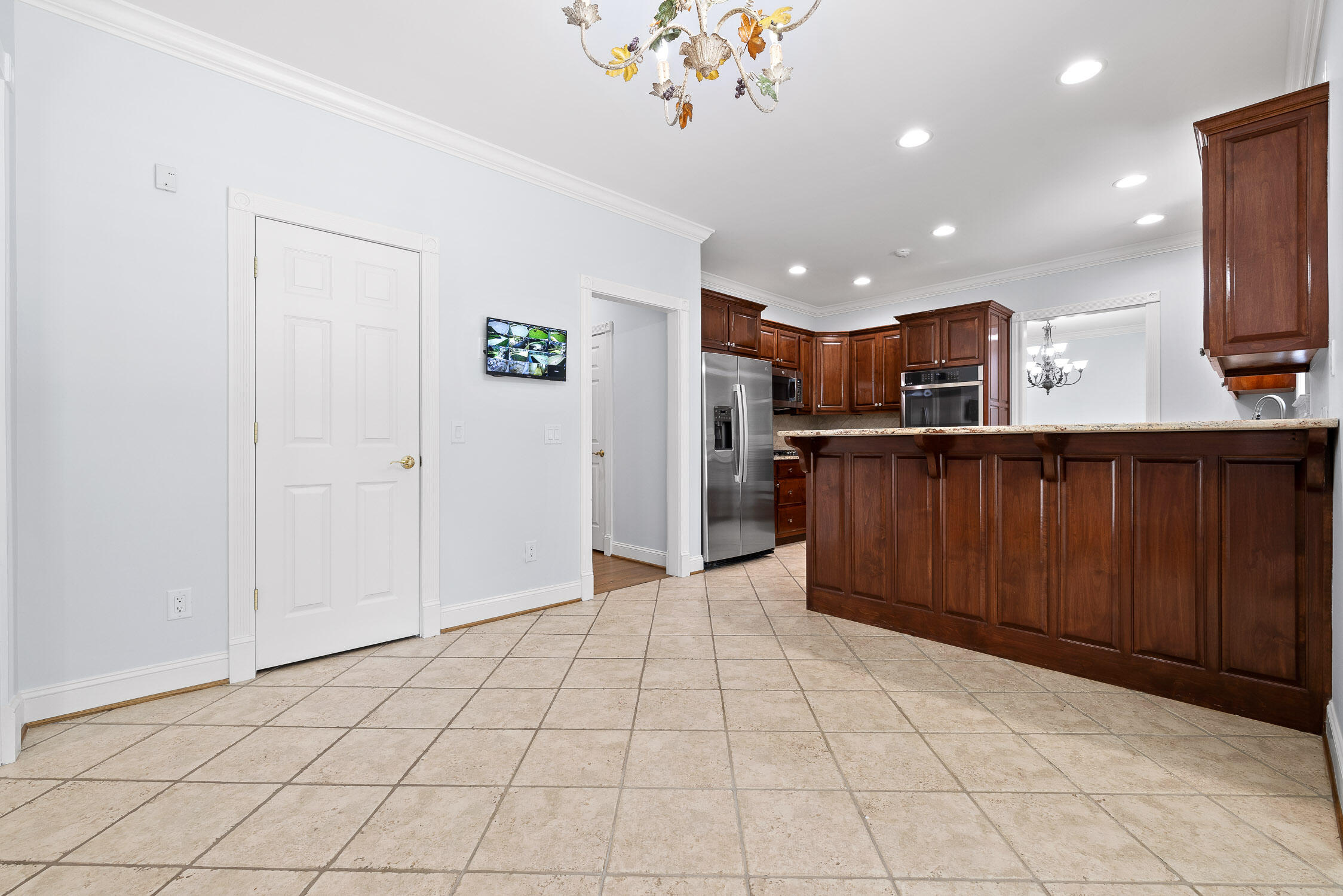 303 N Woods Lane
