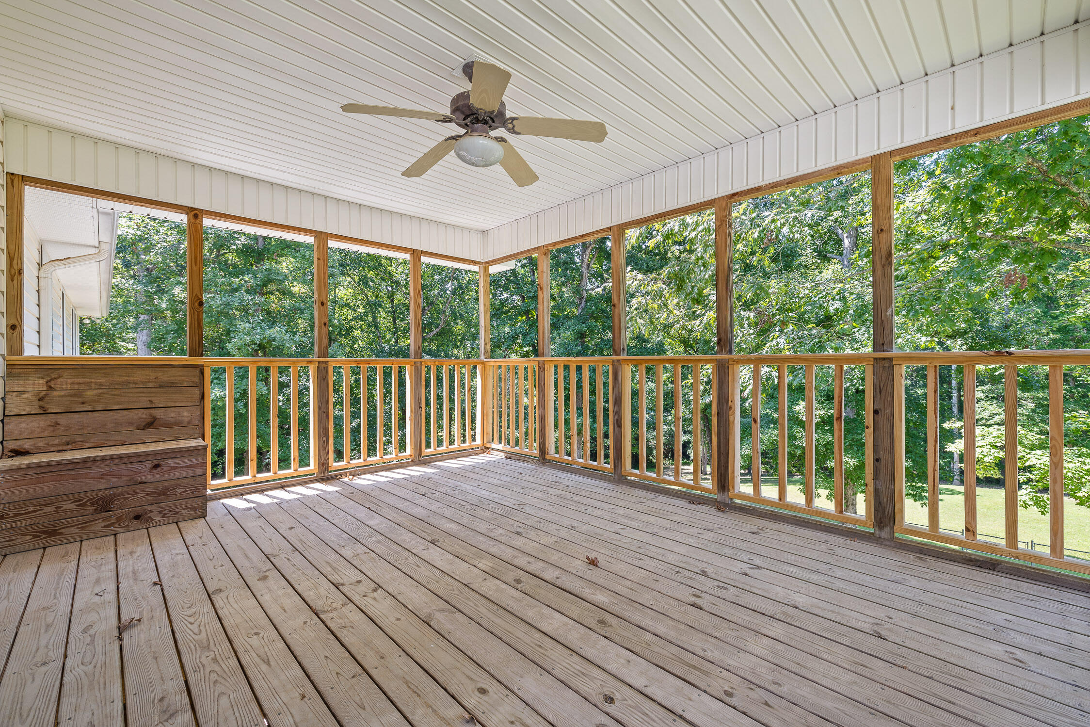 303 N Woods Lane